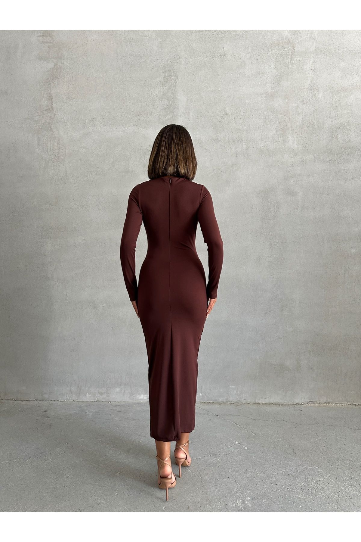 BEJNA-Braunes, drapiertes, langes Damenkleid 5