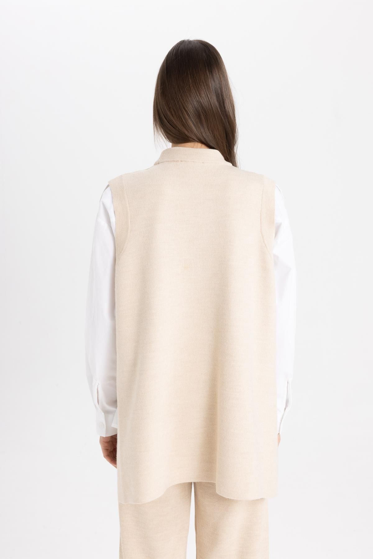 DeFacto-Strickwaren mit normaler Passform, Rundhalsausschnitt, einfacher, gerader, langer Pullover B9830ax24sp 7