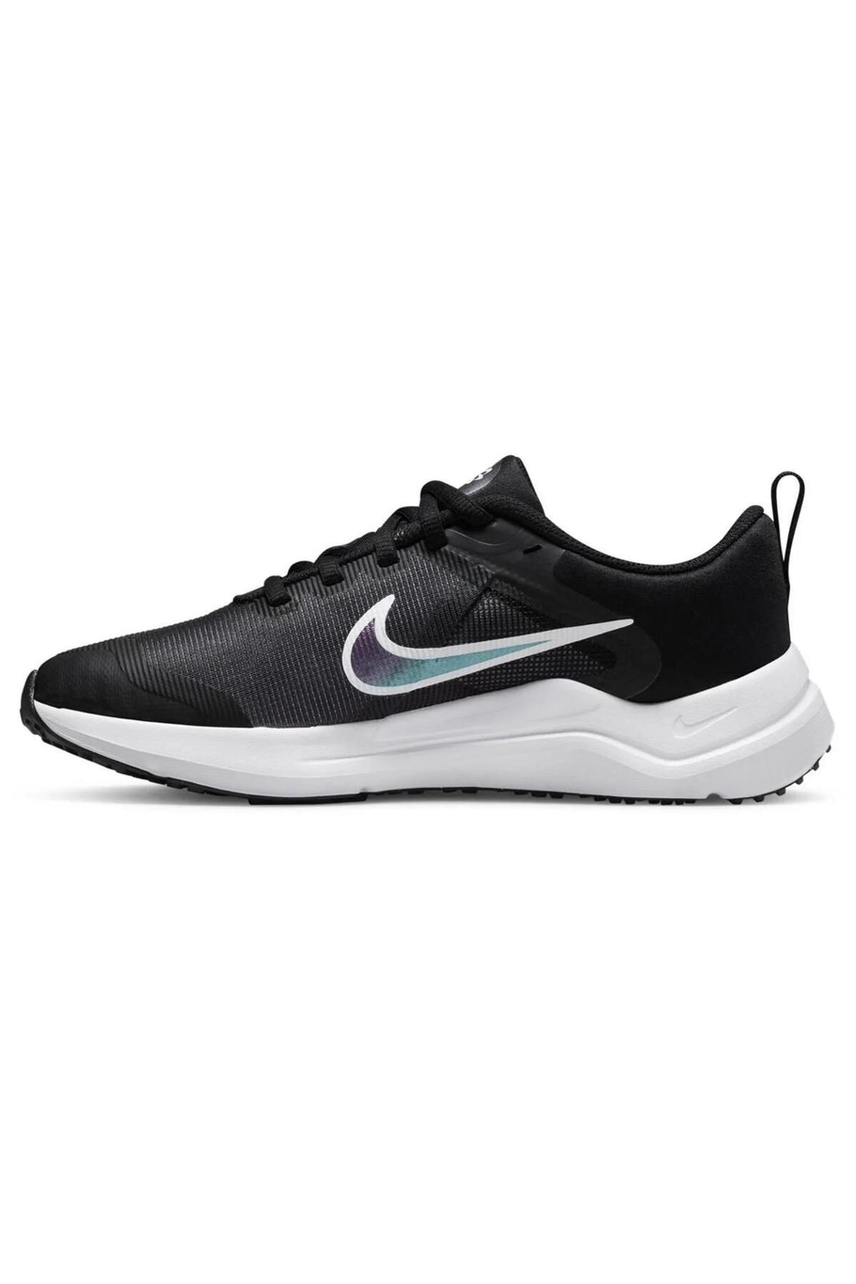 کفش پیاده روی مشکی زنانه Downshifter 12 N G S در حال راه رفتن های رانینگ سیاه Nike