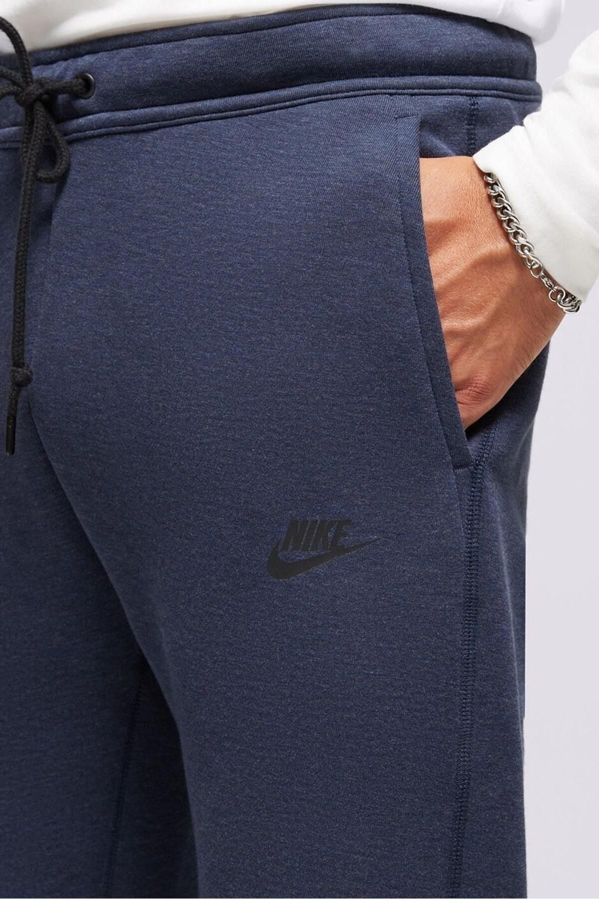Nike tech fleece navy joggers sales