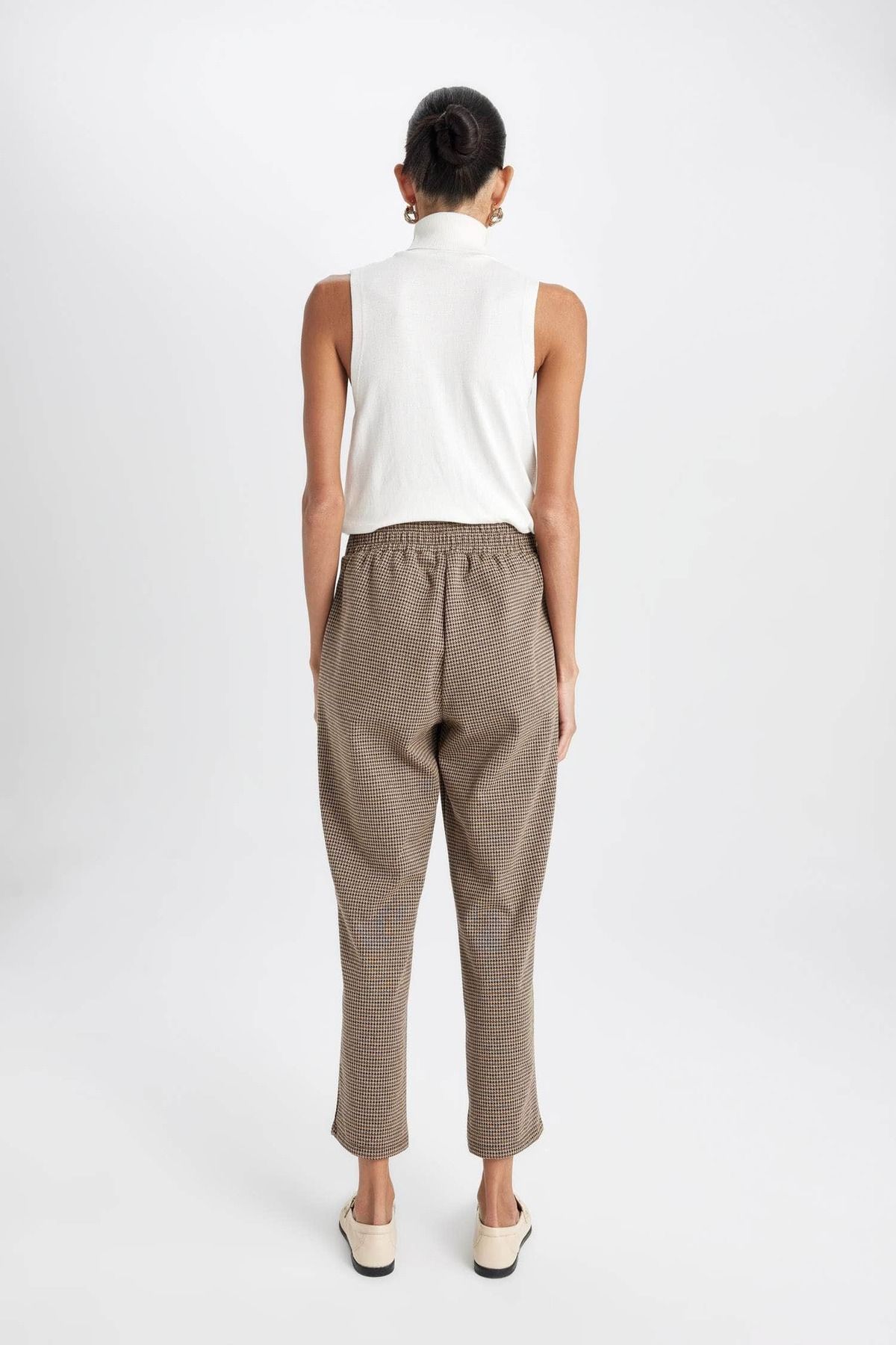 DeFacto-Houndstooth Pattern Joggers with Pockets 6