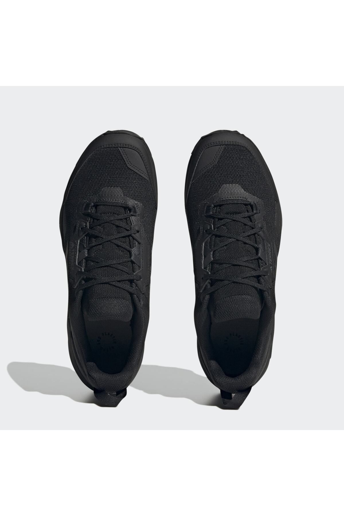 کفش های فضای باز چند رنگ مردانه و زنانه در AX4 adidas