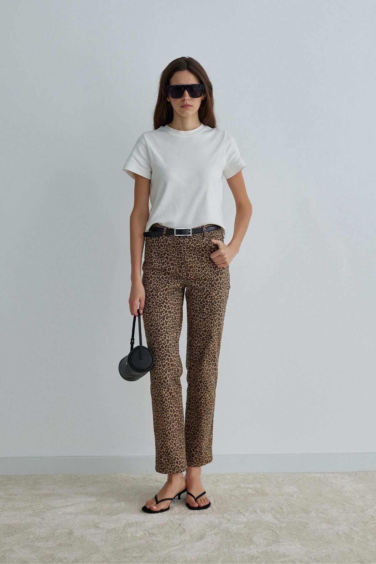 Suud Collection-Brown Leopard Crop Pants 4