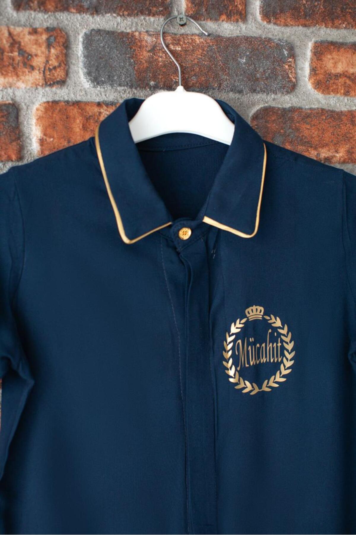 ADEREN KİDS SÜNNET GÖMLEĞİ KISA KOL LACİVERT GOLD PAMUK KUMAŞ KİŞİYE ÖZEL İSİM BASKILI fotoğrafı 3 (önizleme)