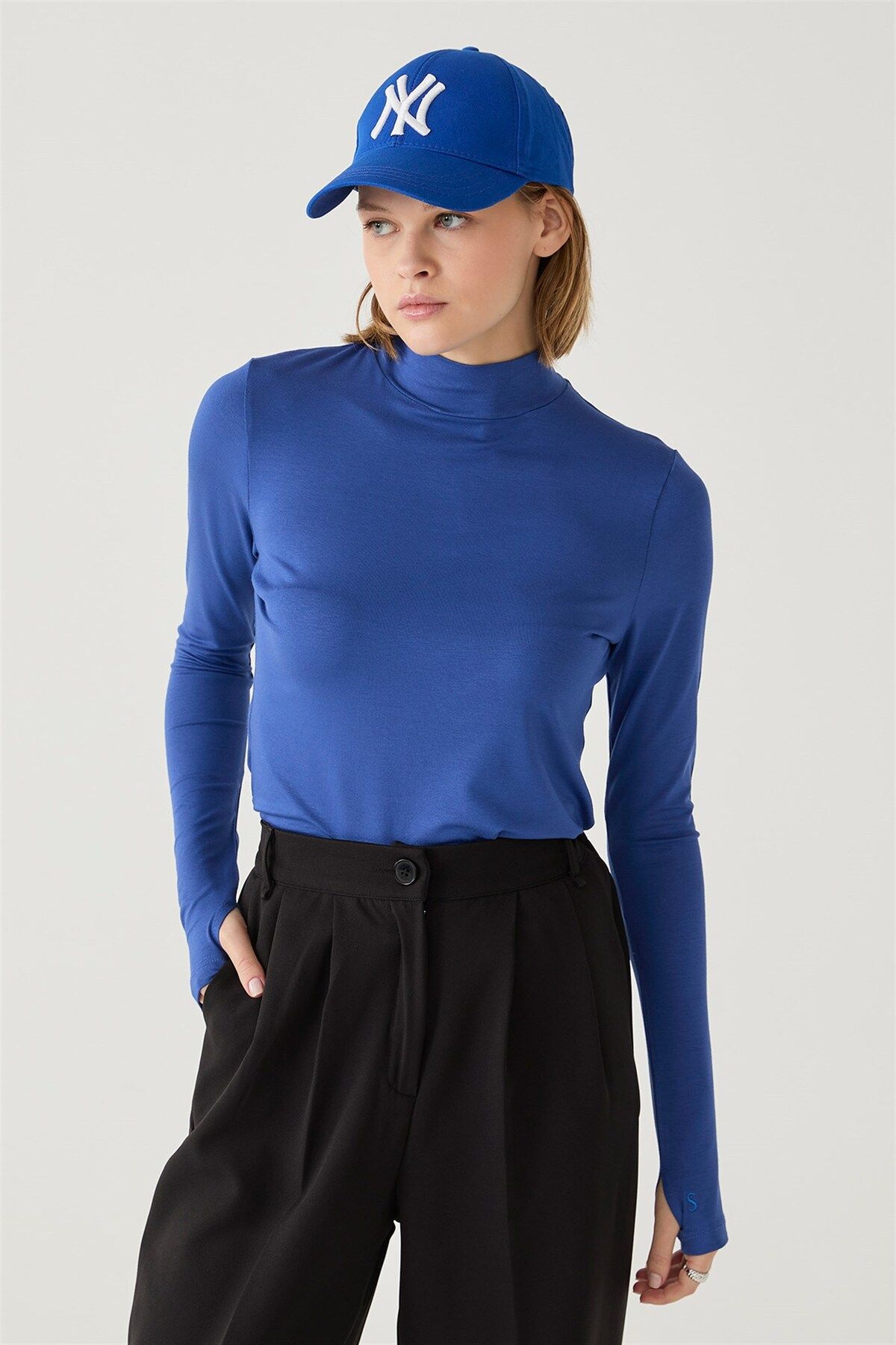 Suud Collection-Blauer Body mit Zehendetail 6