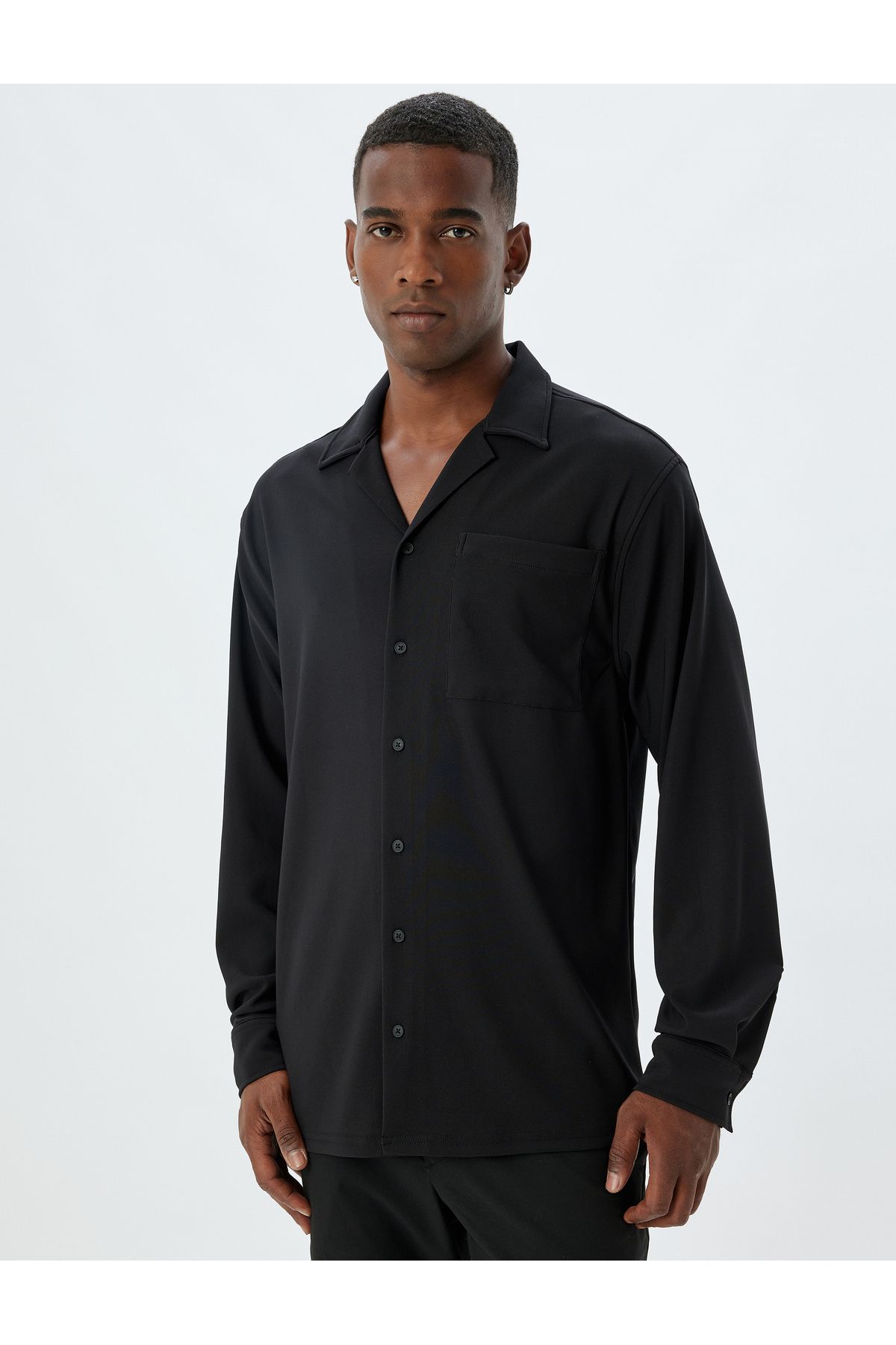 Koton-Basic Long Sleeve Shirt with Turn-Down Collar and Pockets 3