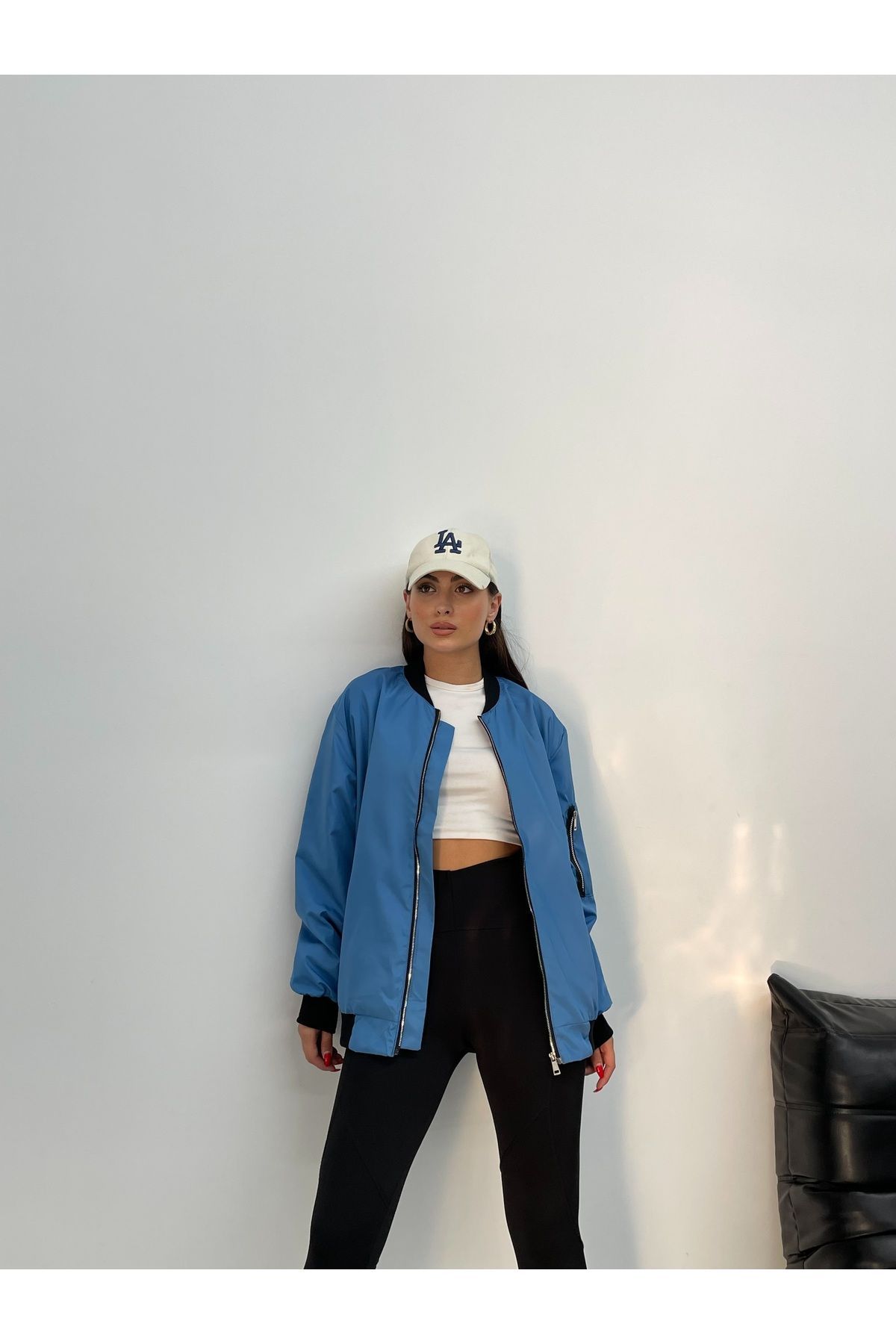 complete the look image