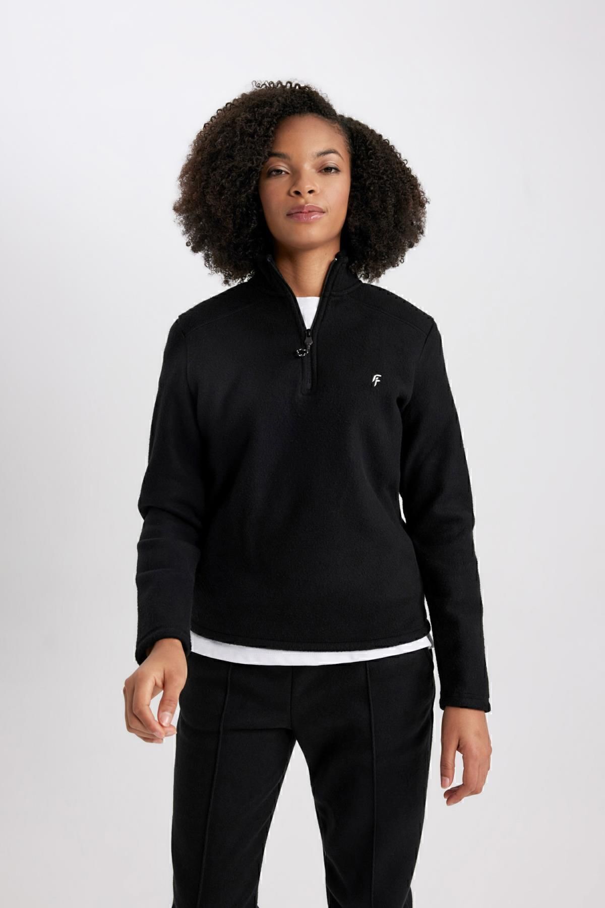DeFacto-Bedrucktes Fleece-Sweatshirt mit Reißverschlusskragen und Standardpassform A4501ax23wn 3