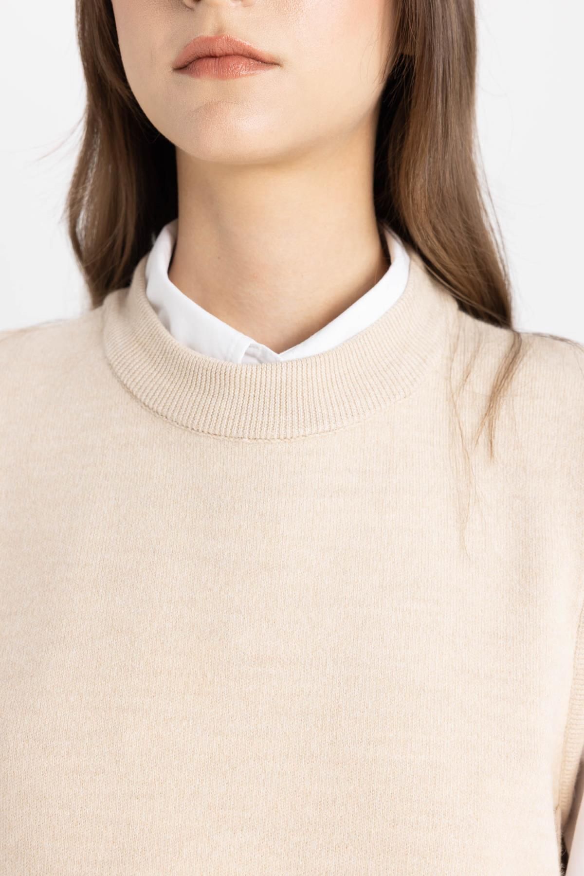 DeFacto-Strickwaren mit normaler Passform, Rundhalsausschnitt, einfacher, gerader, langer Pullover B9830ax24sp 5