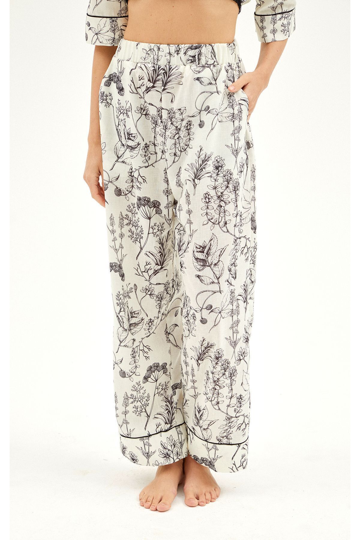Pilea-Eloise Linen Pajama Bottoms 3