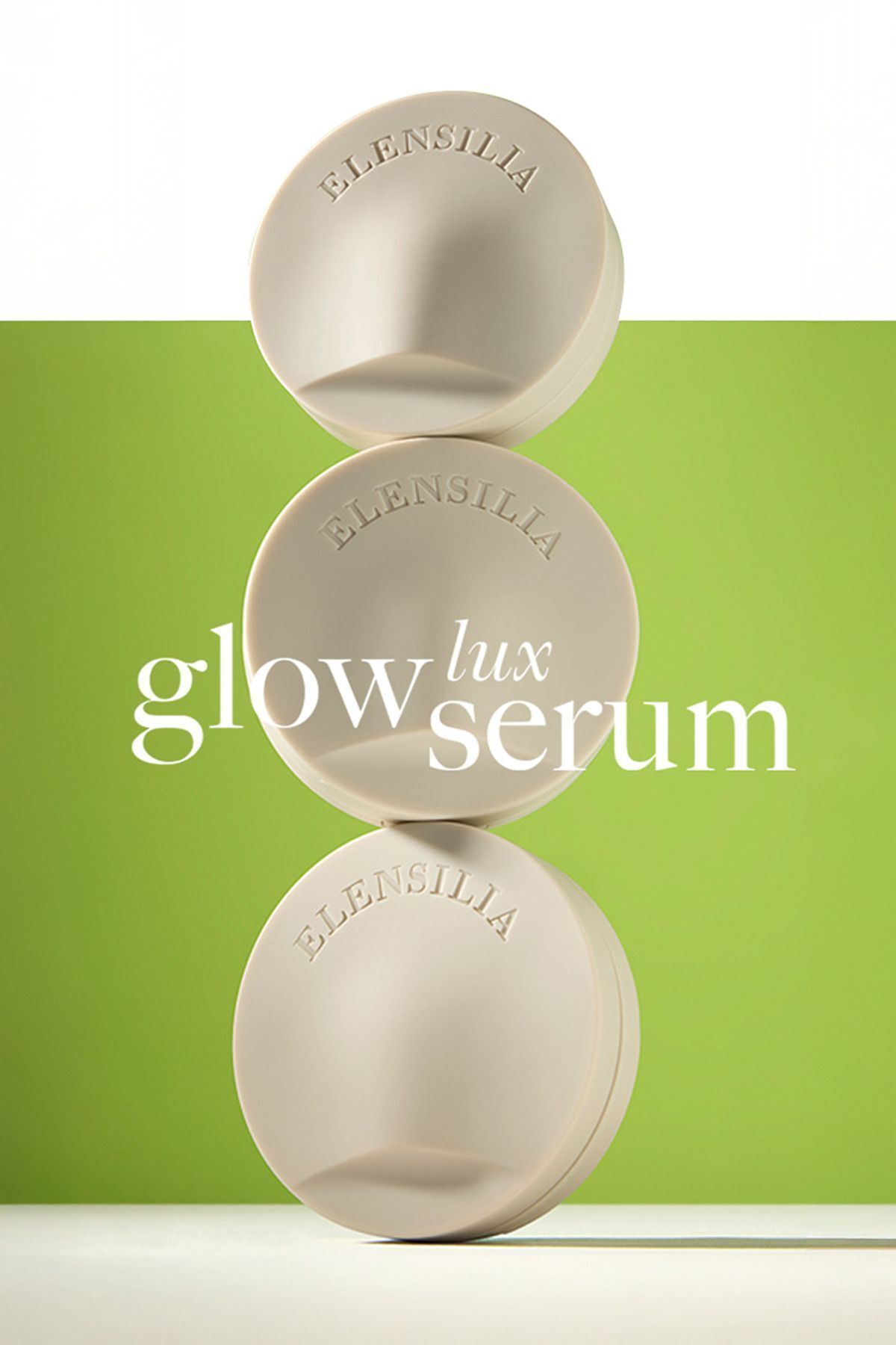 کرم پودر FOUNDATION CUSHION GLOW LUX SPF 50 که از ظاهر پوست مرطوب و درخشان پشتیبانی می کند ELENSILIA
