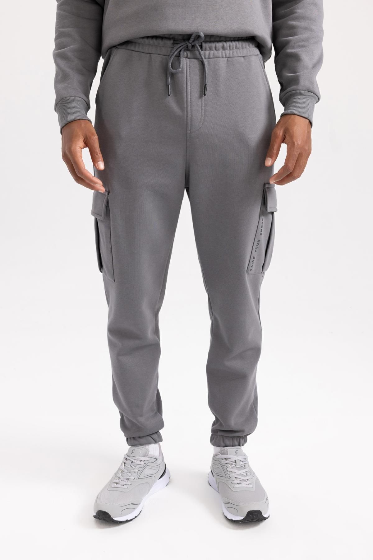 DeFacto-Φούτερ Jogger Standard Fit - με κορδόνια στη μέση και τσέπες Cargo Y7119az23au 5