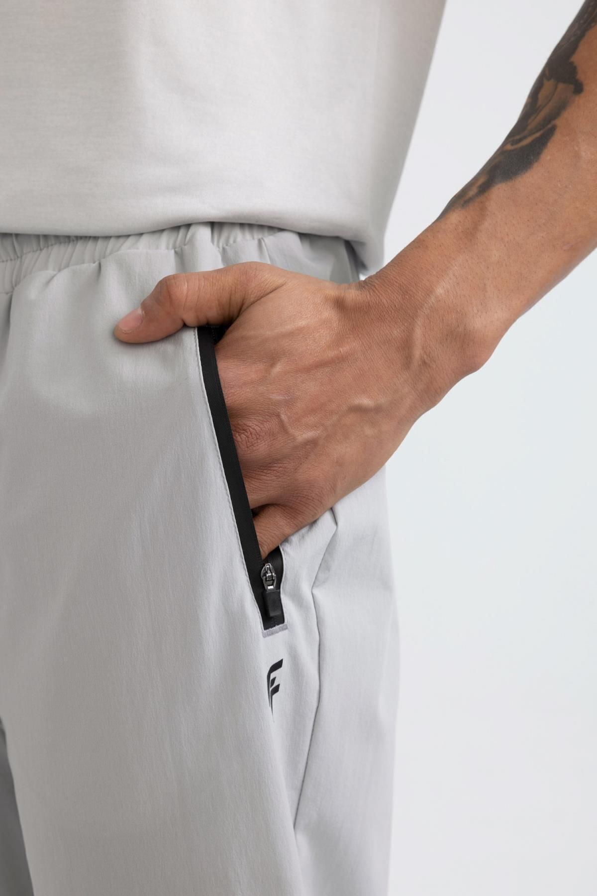 DeFacto-Dopasowany sportowy dres Jogger z podwójną kieszenią i standardową nogawką B5157ax24sp 5