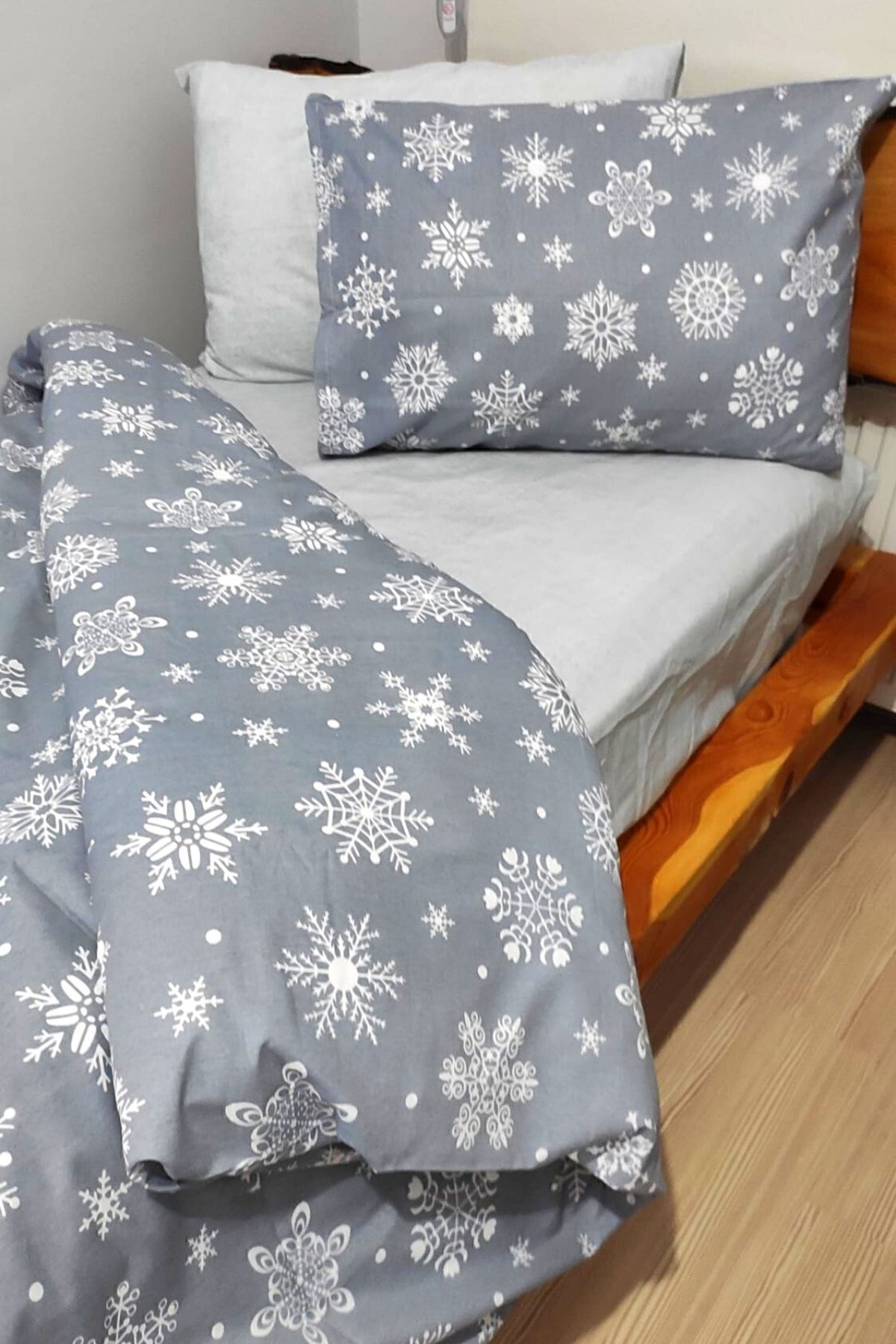 ensemble de housse de couette simple ajustée youth snow patterned winter grey 4 piece