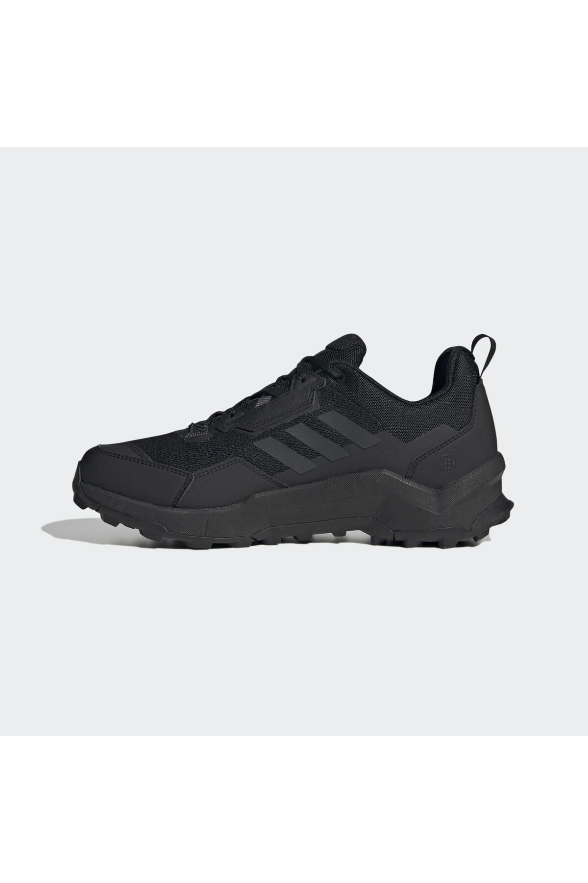 کفش های فضای باز چند رنگ مردانه و زنانه در AX4 adidas