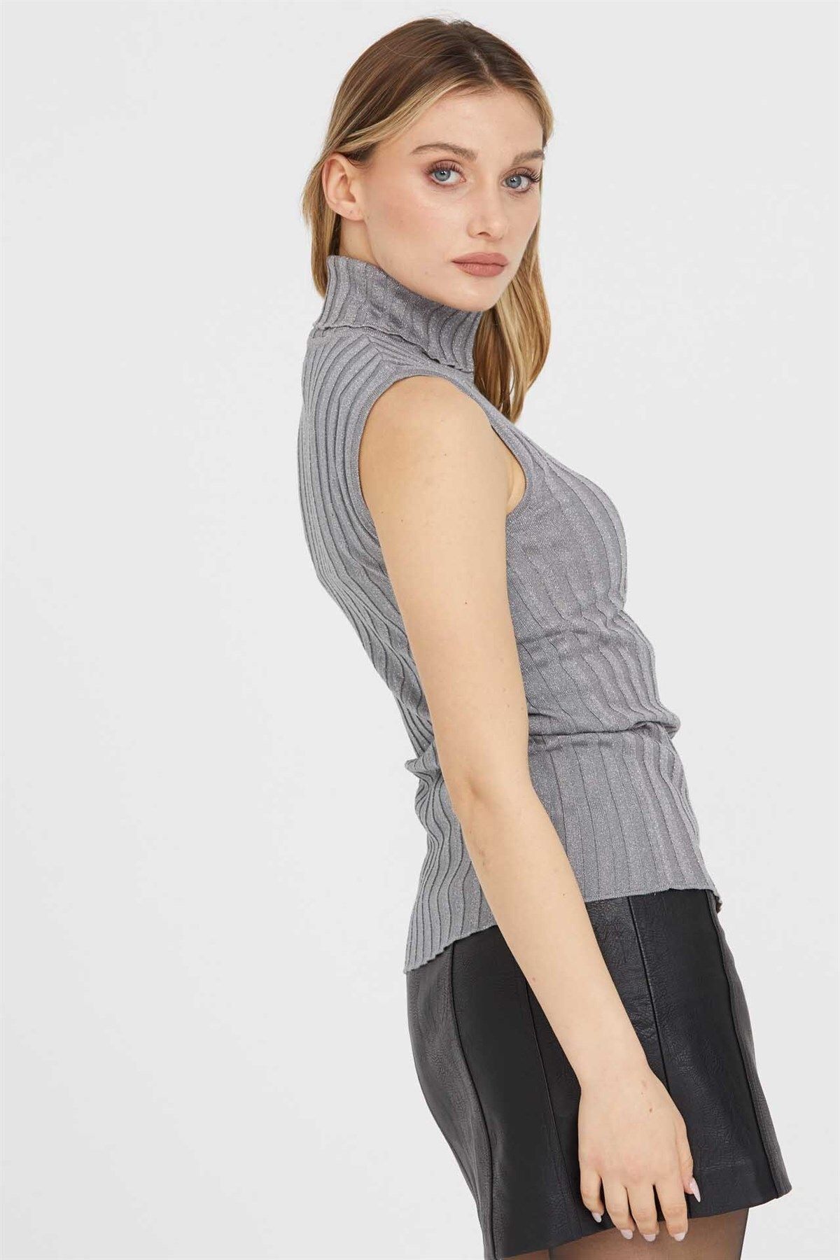 Two Mail-Glitter Detailed Sleeveless Knitwear Gray 4