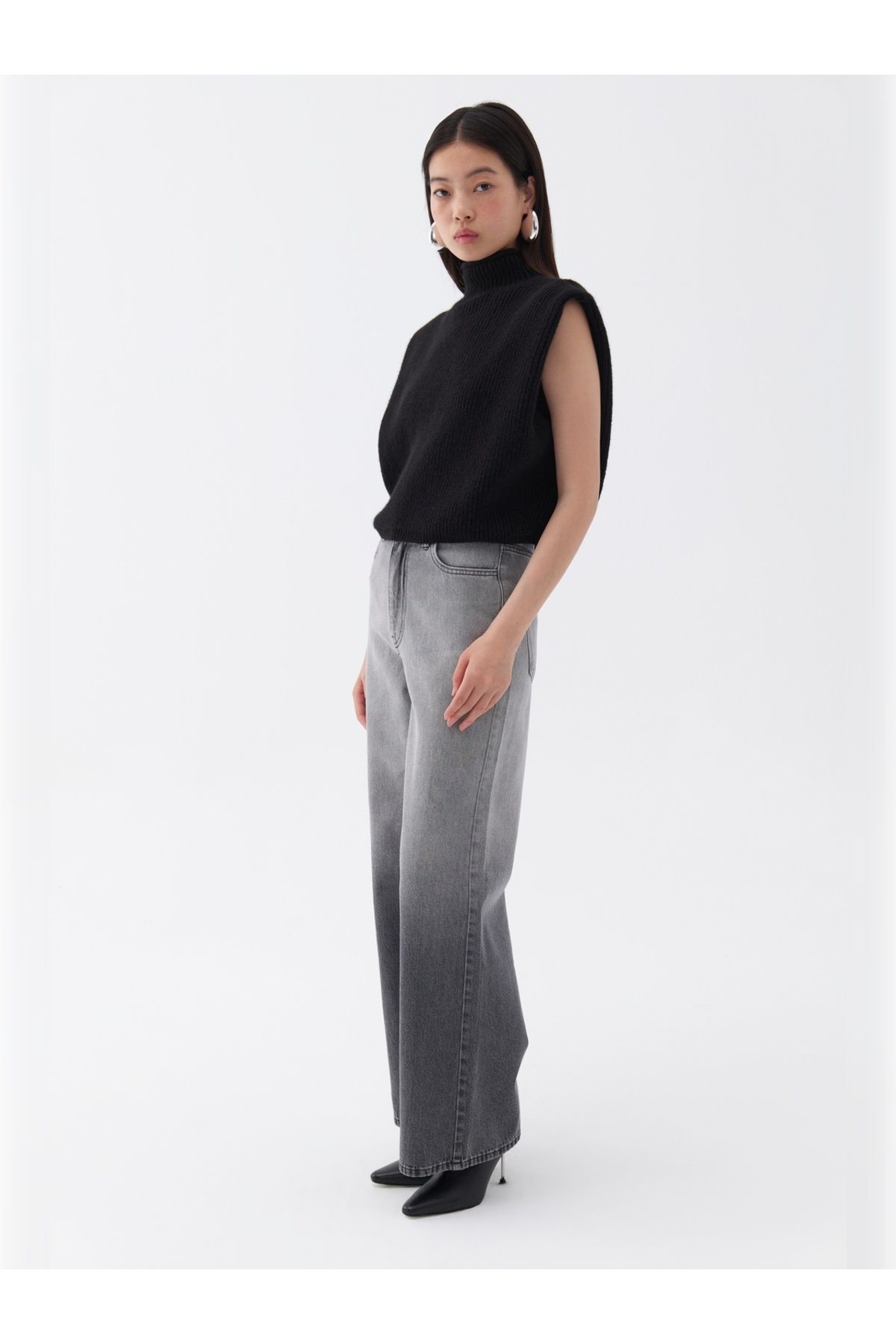 Nocturne-Ribbed Knitwear Turtleneck Sweater 3