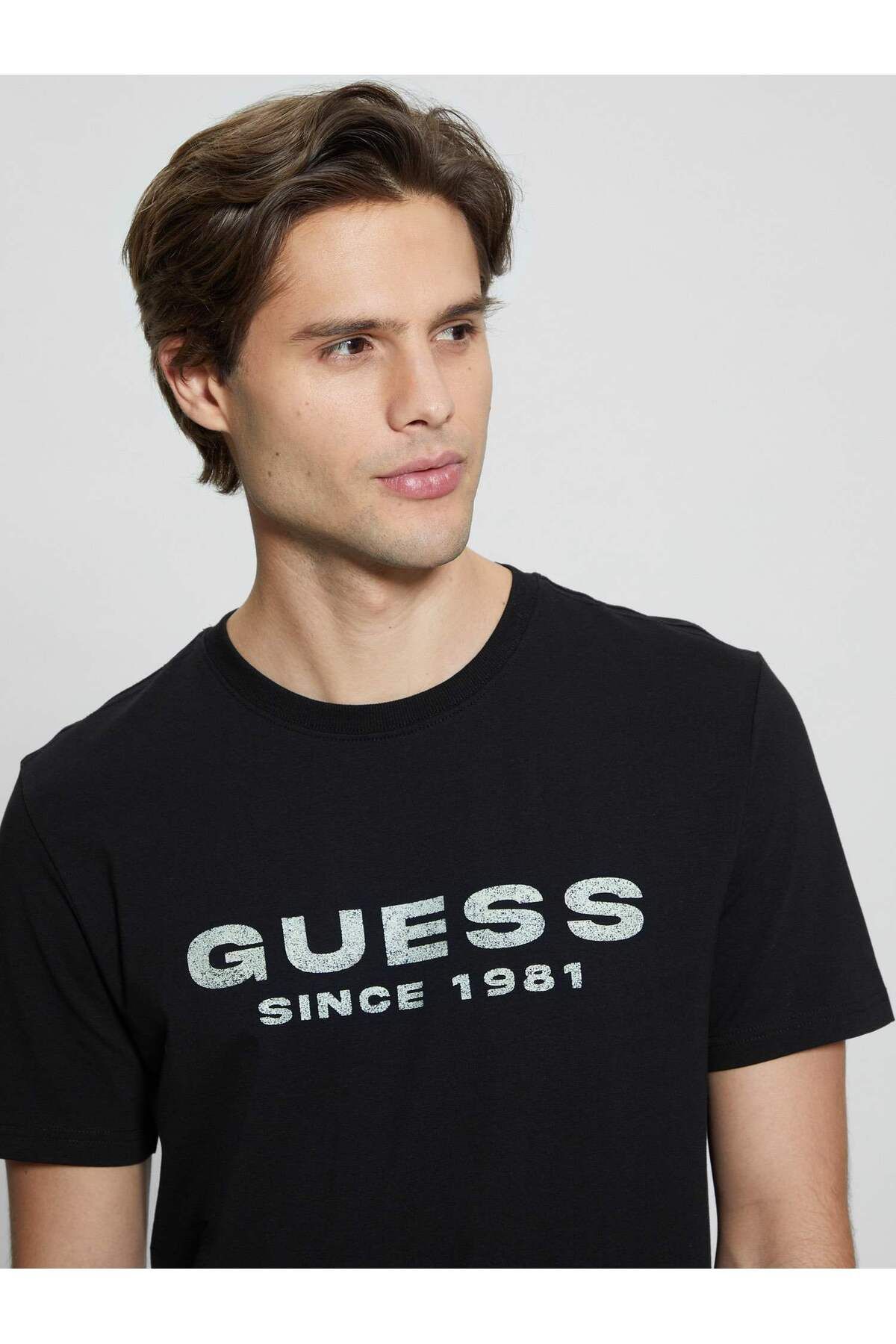 تی شرت مشکی مردانه Slim Fit Logo Guess