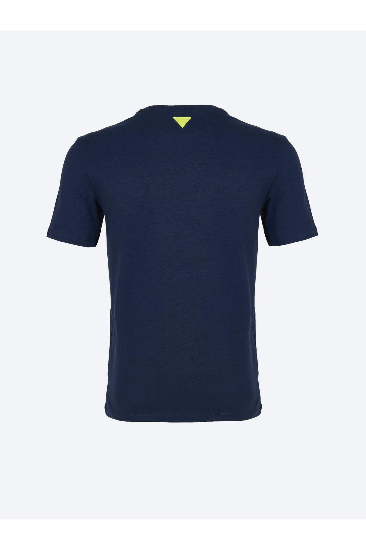 تی شرت آبی مردانه Slim Fit Active Walker Guess