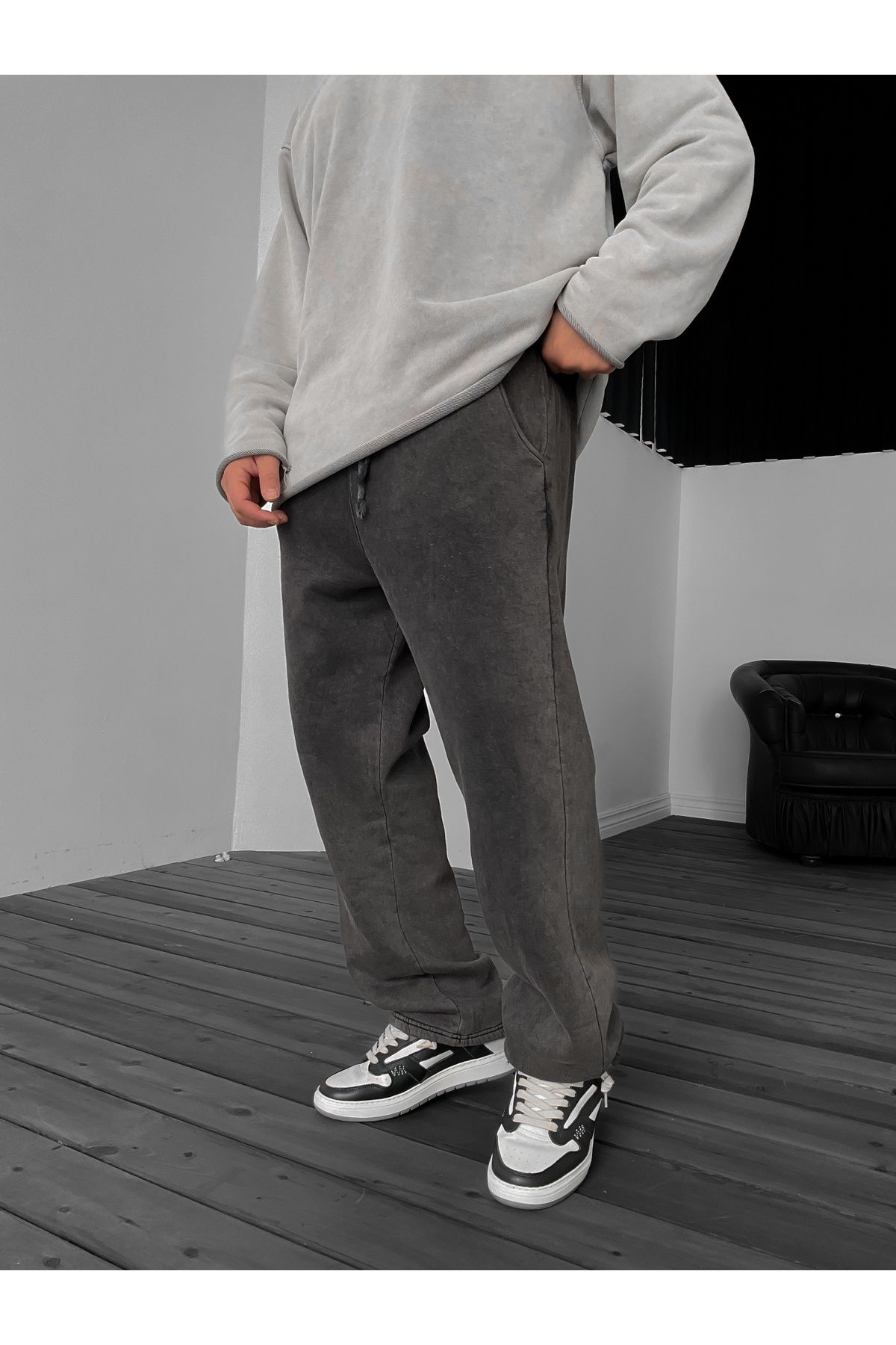 BYBASICMAN-Black Pipe Leg Washed Sweatpants B-3053/3003 2