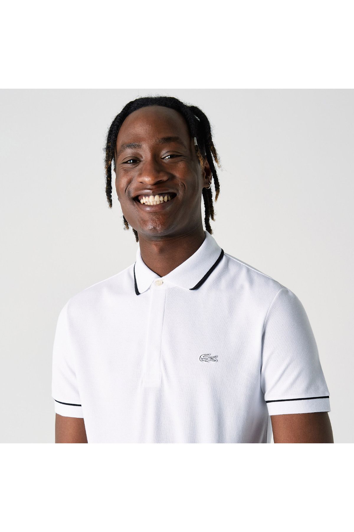تی شرت یقه پولو سفید مردانه چوگان متناسب با Lacoste