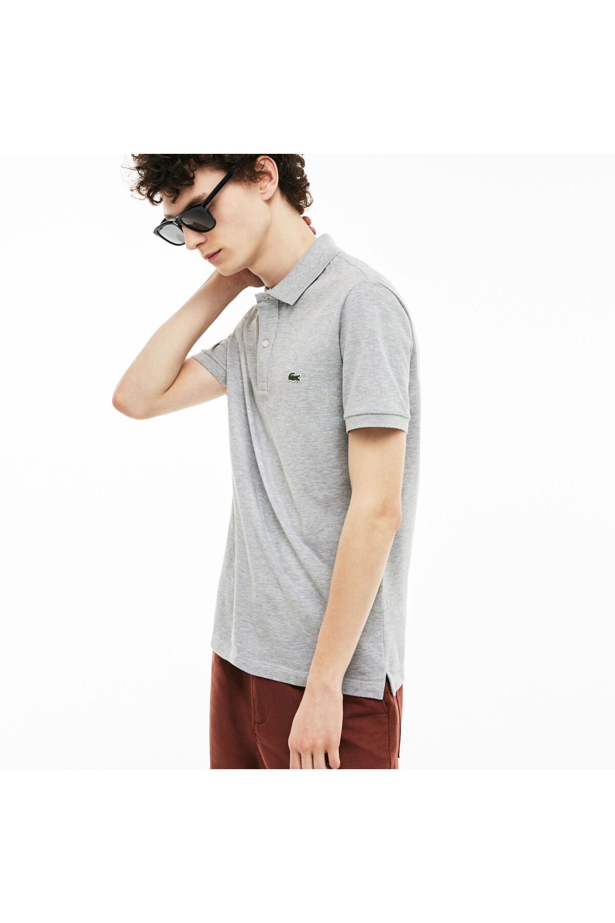 تی شرت یقه پولو خاکستری مردانه Slim Fit L.12.12 چوگان Lacoste