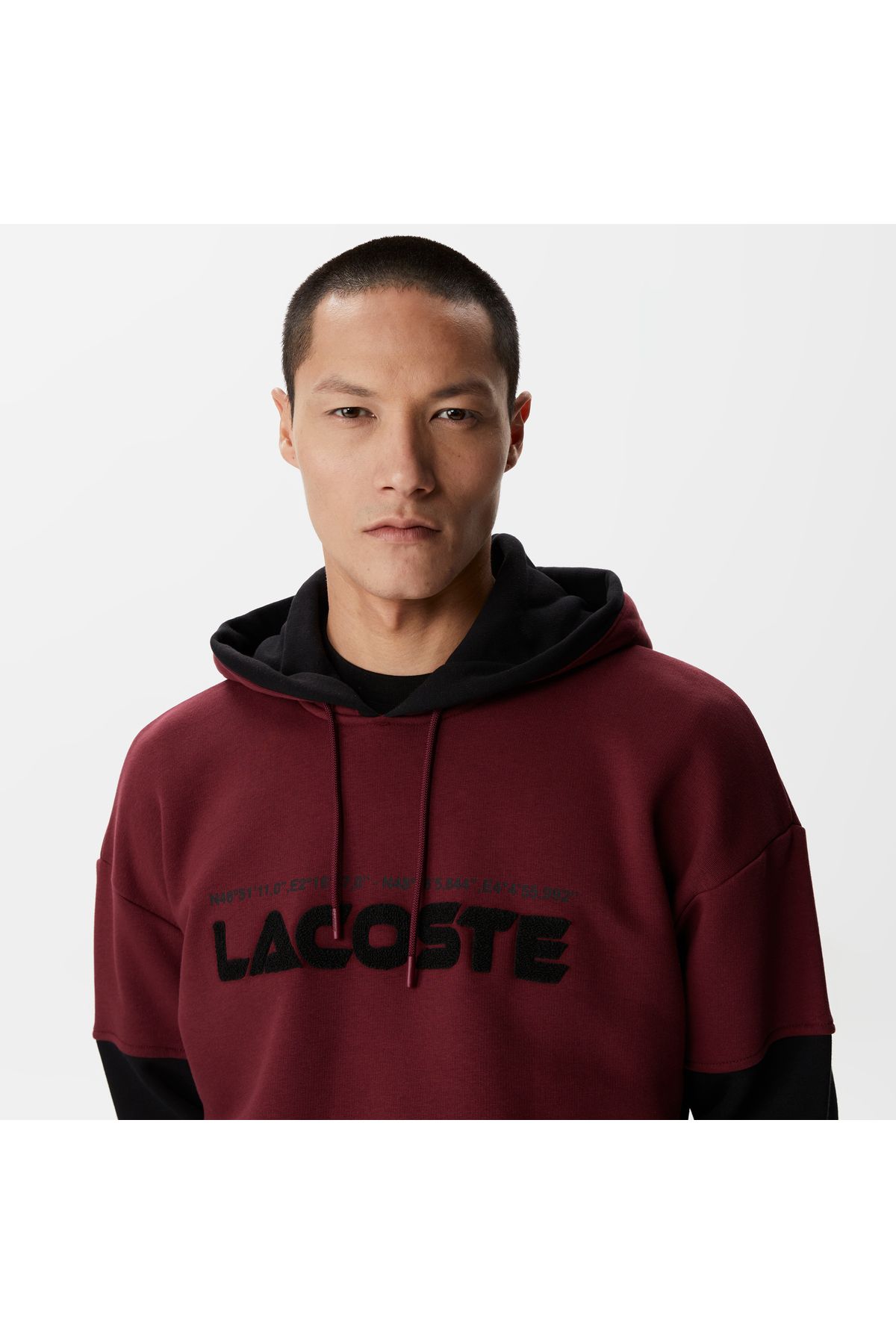 سویشرت قرمز مردانه بلوک رنگی با کلاه تناسب بورگوندی Lacoste