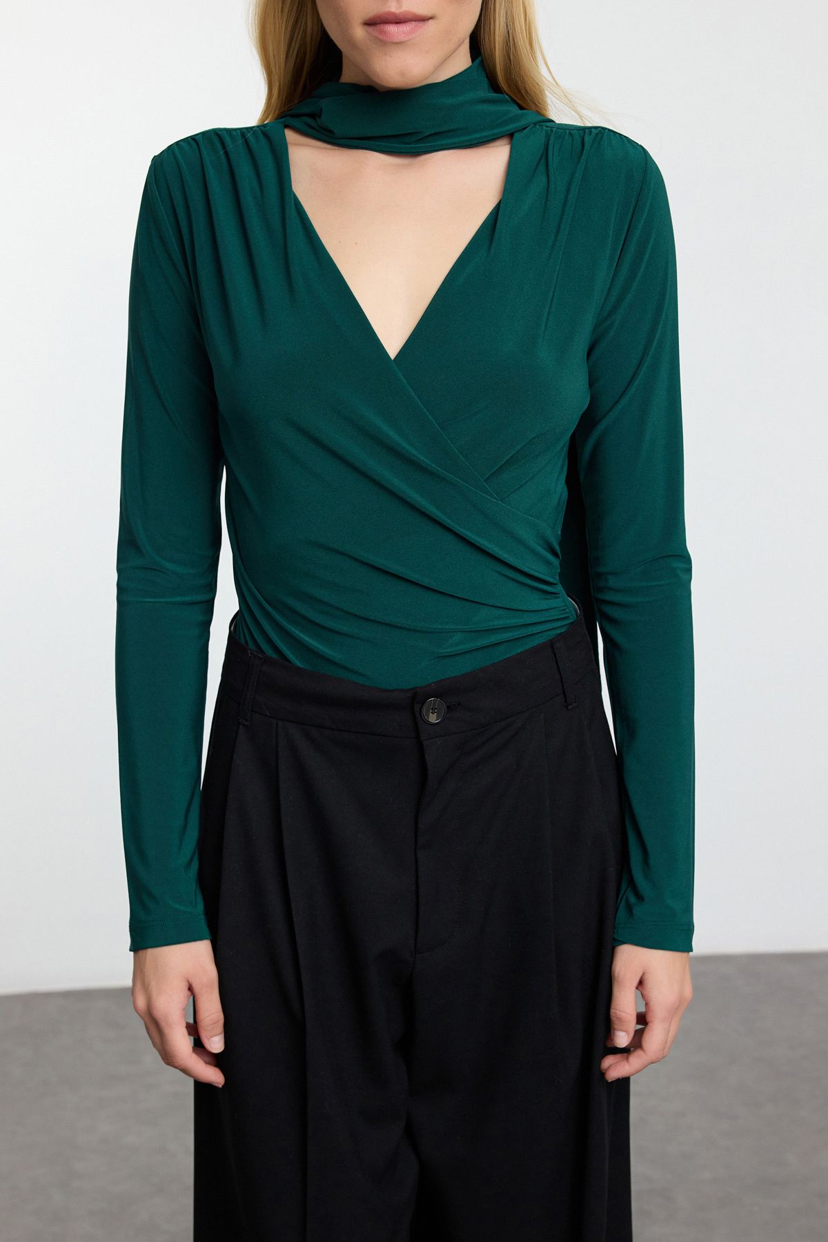 Trendyol Collection-Emerald Green Slim Fit Knitted Body - Double Breasted Collar with Tie Detail Twoaw25bd00015 4