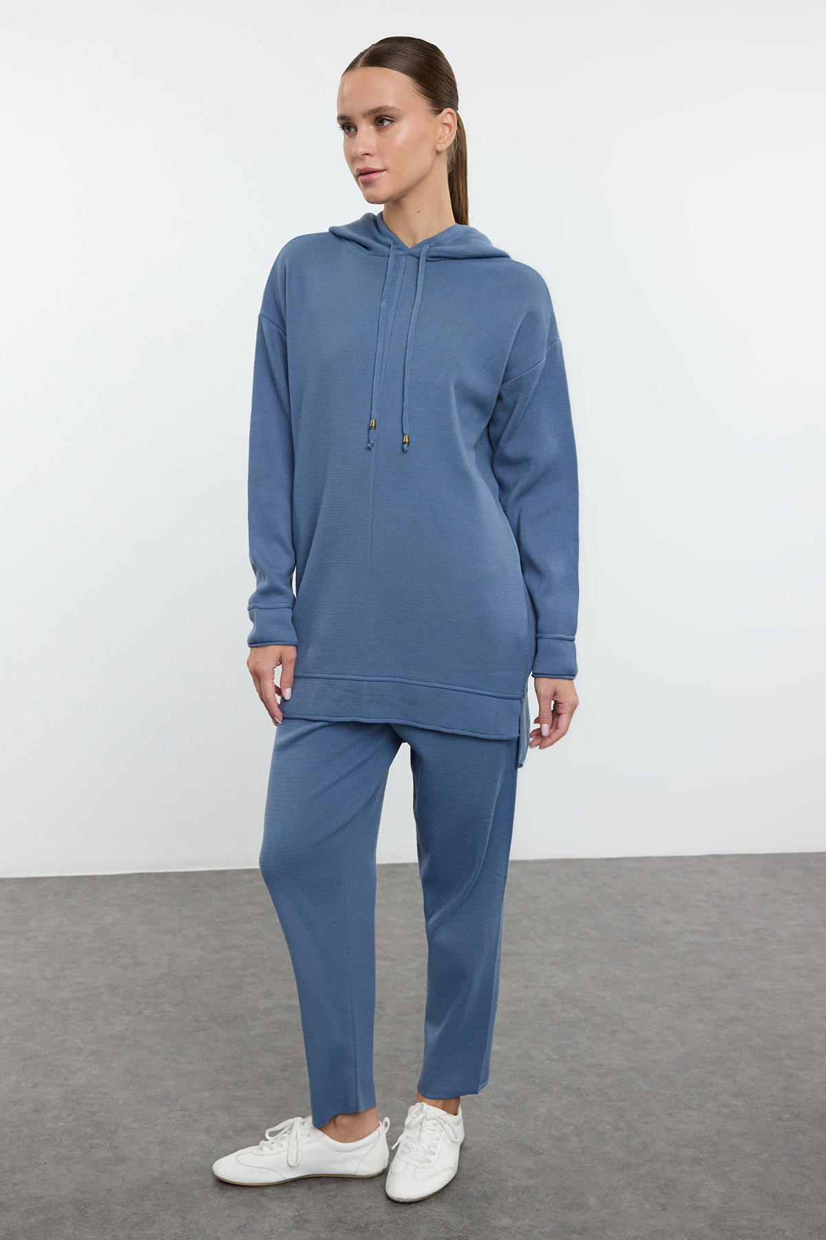 Trendyolmilla Modest Indigo Kapüşonlu Kazak Pantolon Triko Alt-Üst Takım TCTAW25US00021