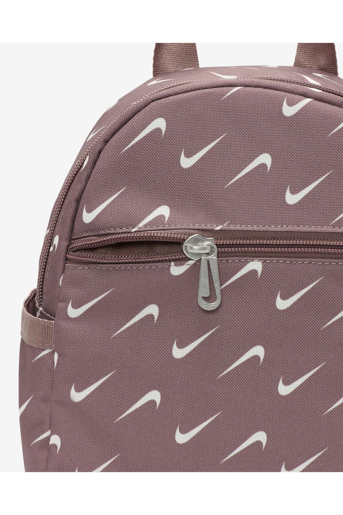 Mini nike logo outlet