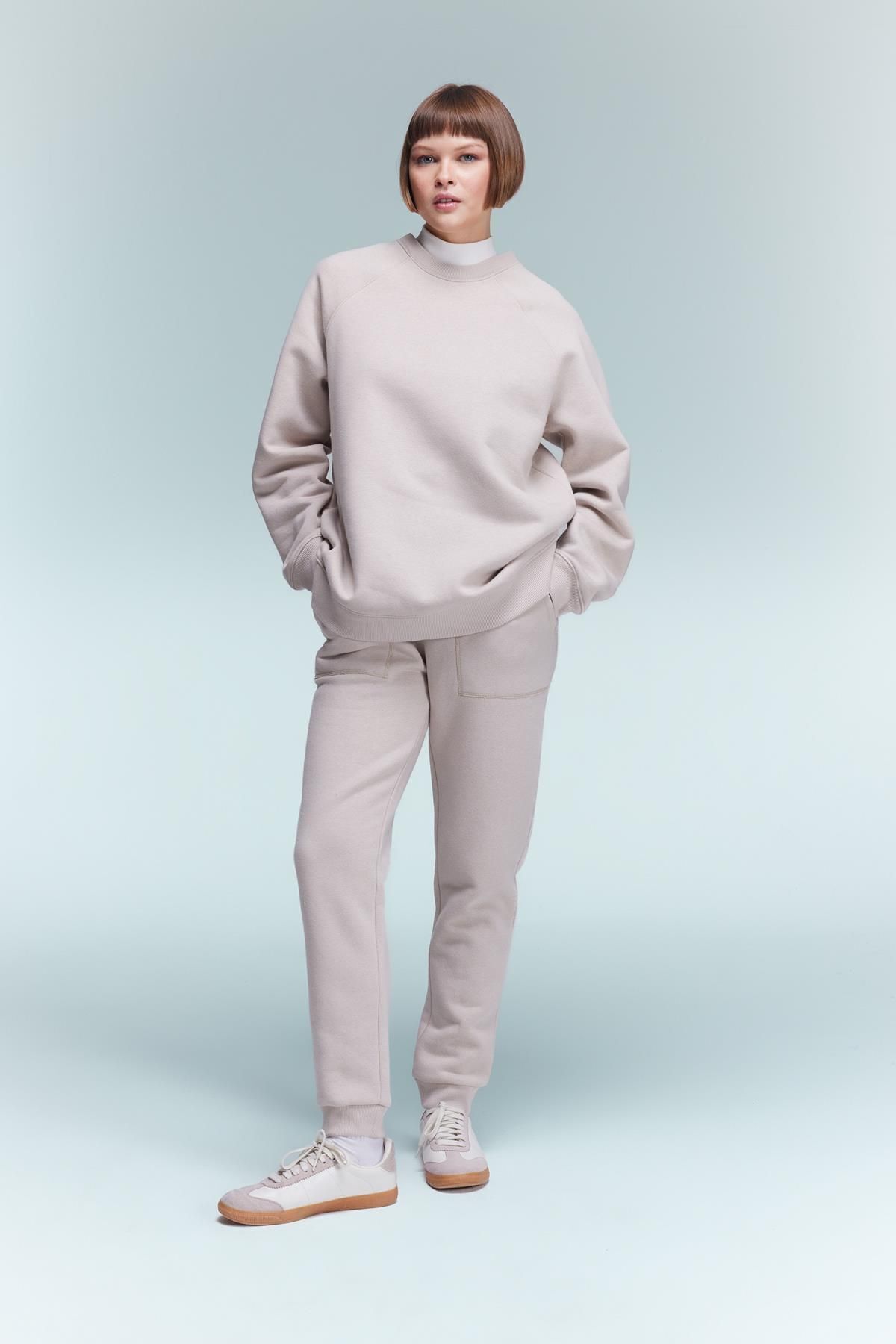 complete the look image