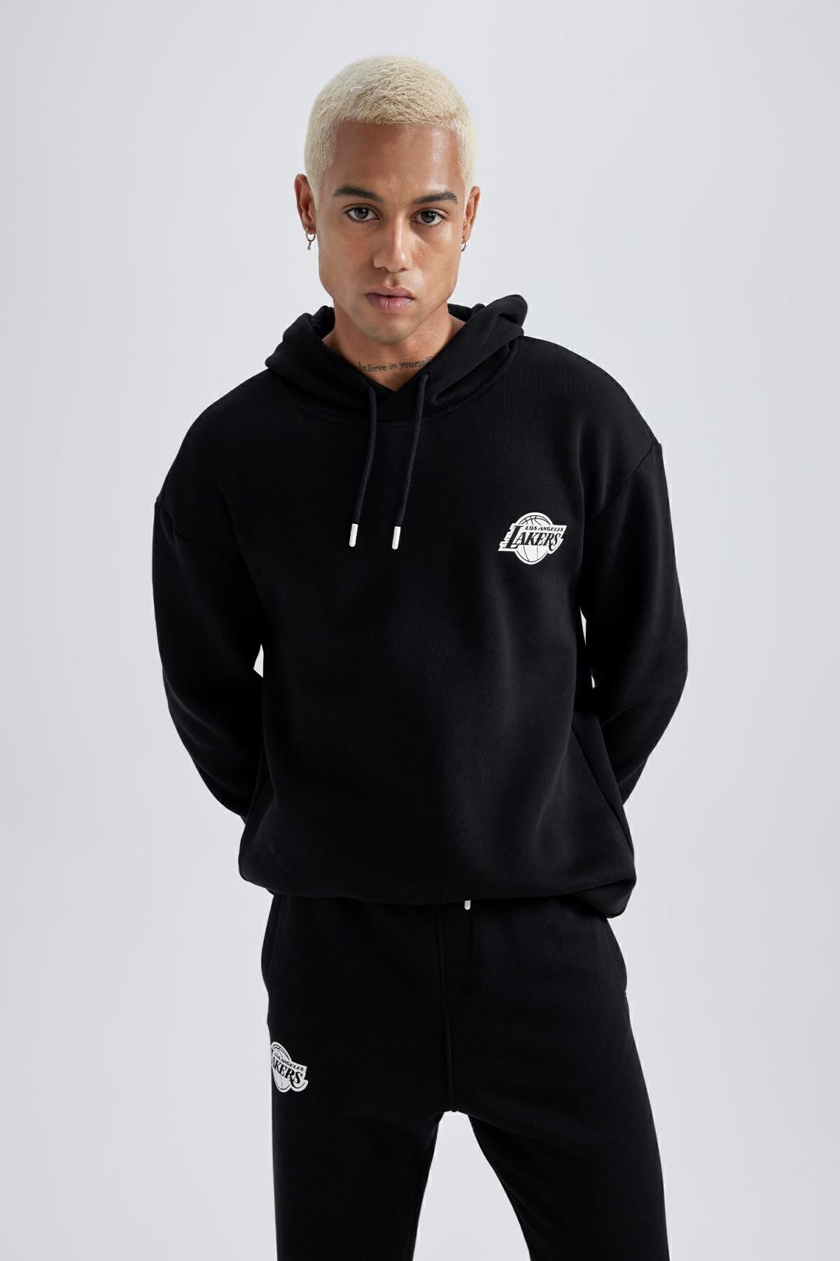 Sweat lakers gris best sale