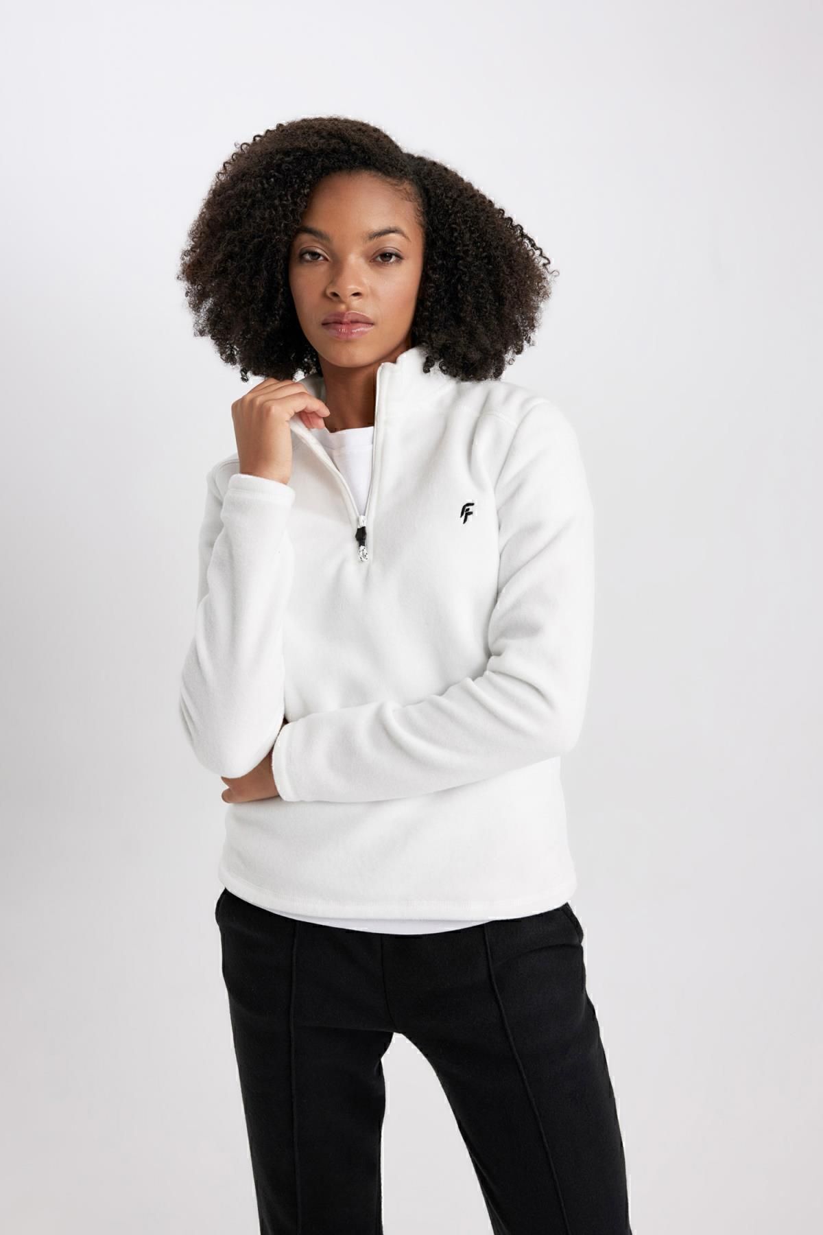 DeFacto-Bedrucktes Fleece-Sweatshirt mit Reißverschlusskragen und Standardpassform A4501ax23wn 7