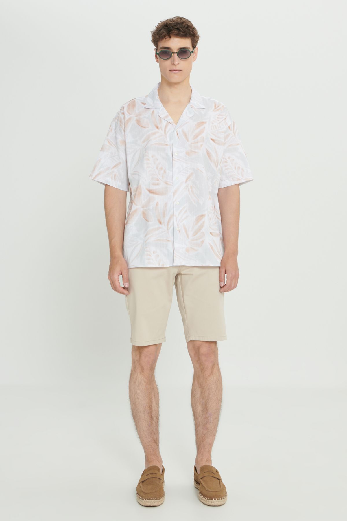 شورت و شلوارک مردانه بژ آلتین ییلدیز | YDA022420007 اورجینال - تصویر 4