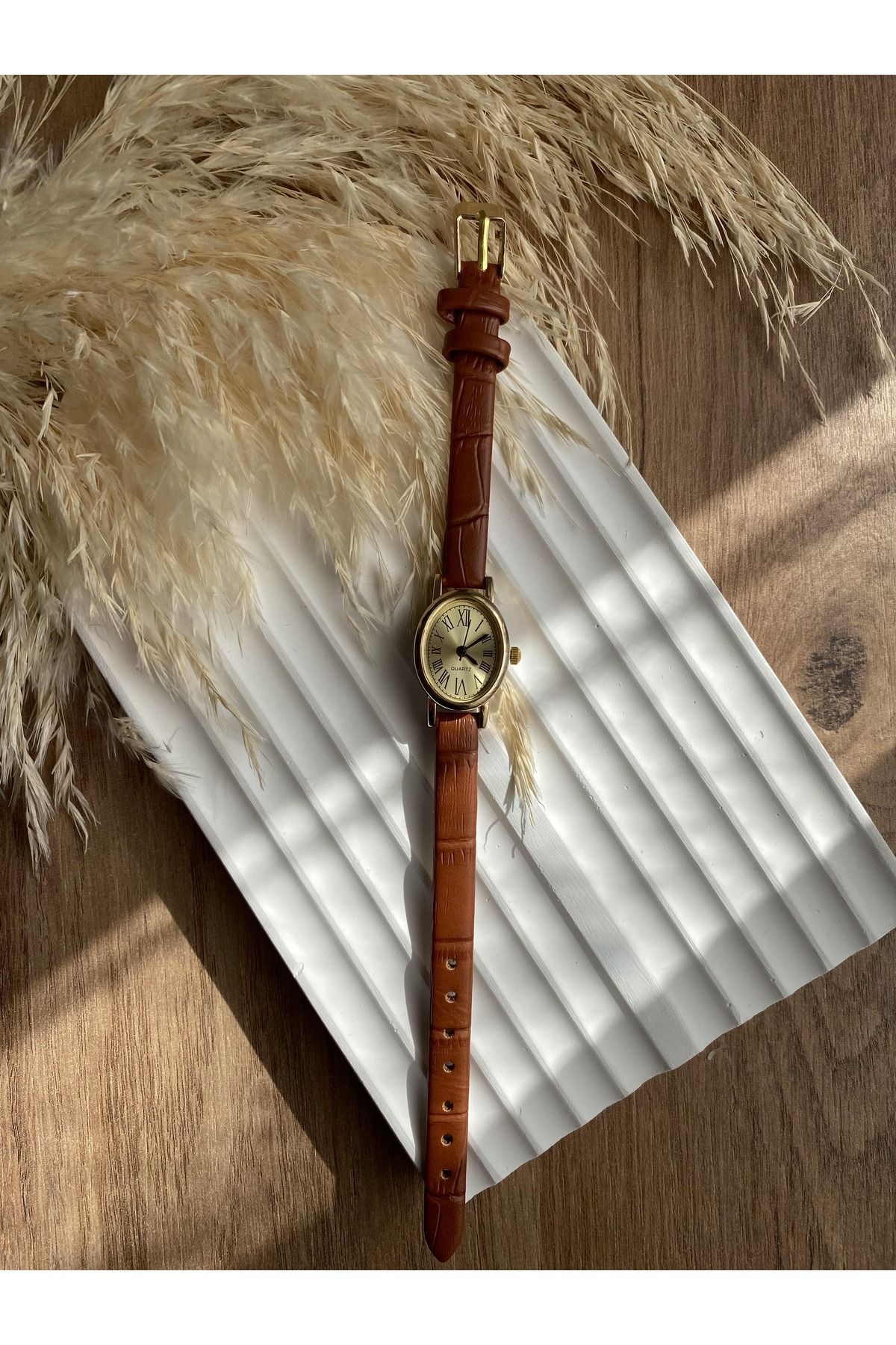 QUARTZ Rubsey Vintage Kadın Kol Saati Retro Deri Kordon 1 Adet görsel 4