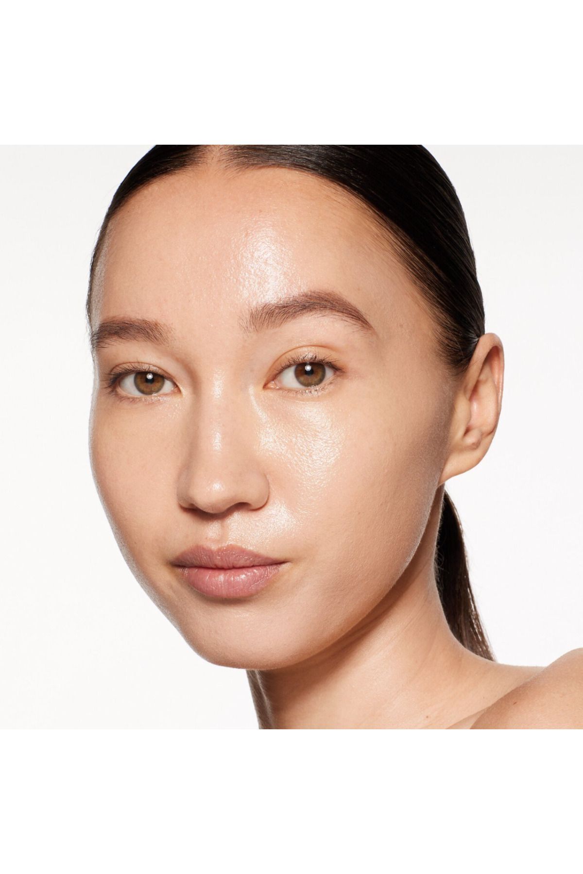 Shiseido-كريم أساس Revitalessence Skin Glow بعامل حماية من الشمس SPF 30 - 30 مل Silk Passi.1643 4