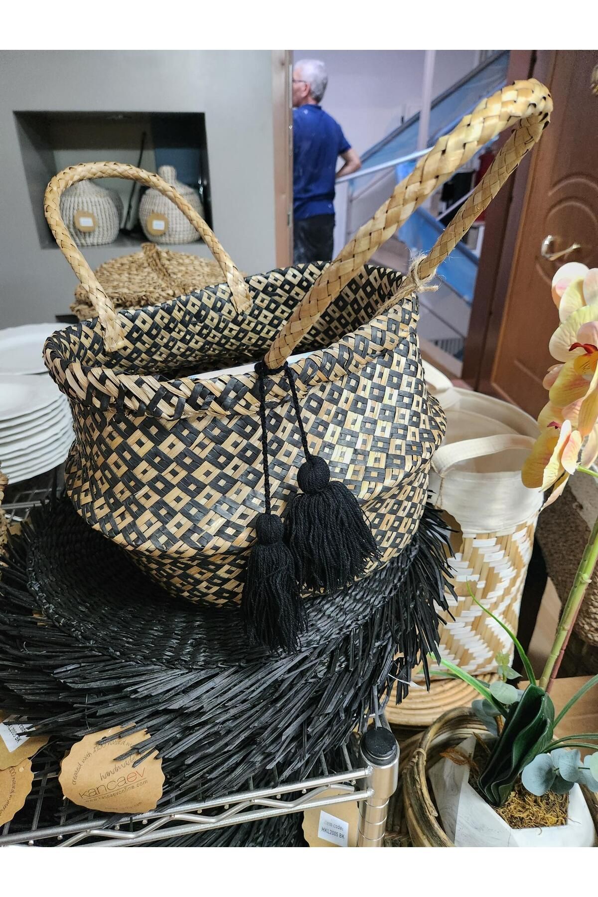 KANCAEV-Wicker Black Tasseled Foldable Basket - Long Handle 3