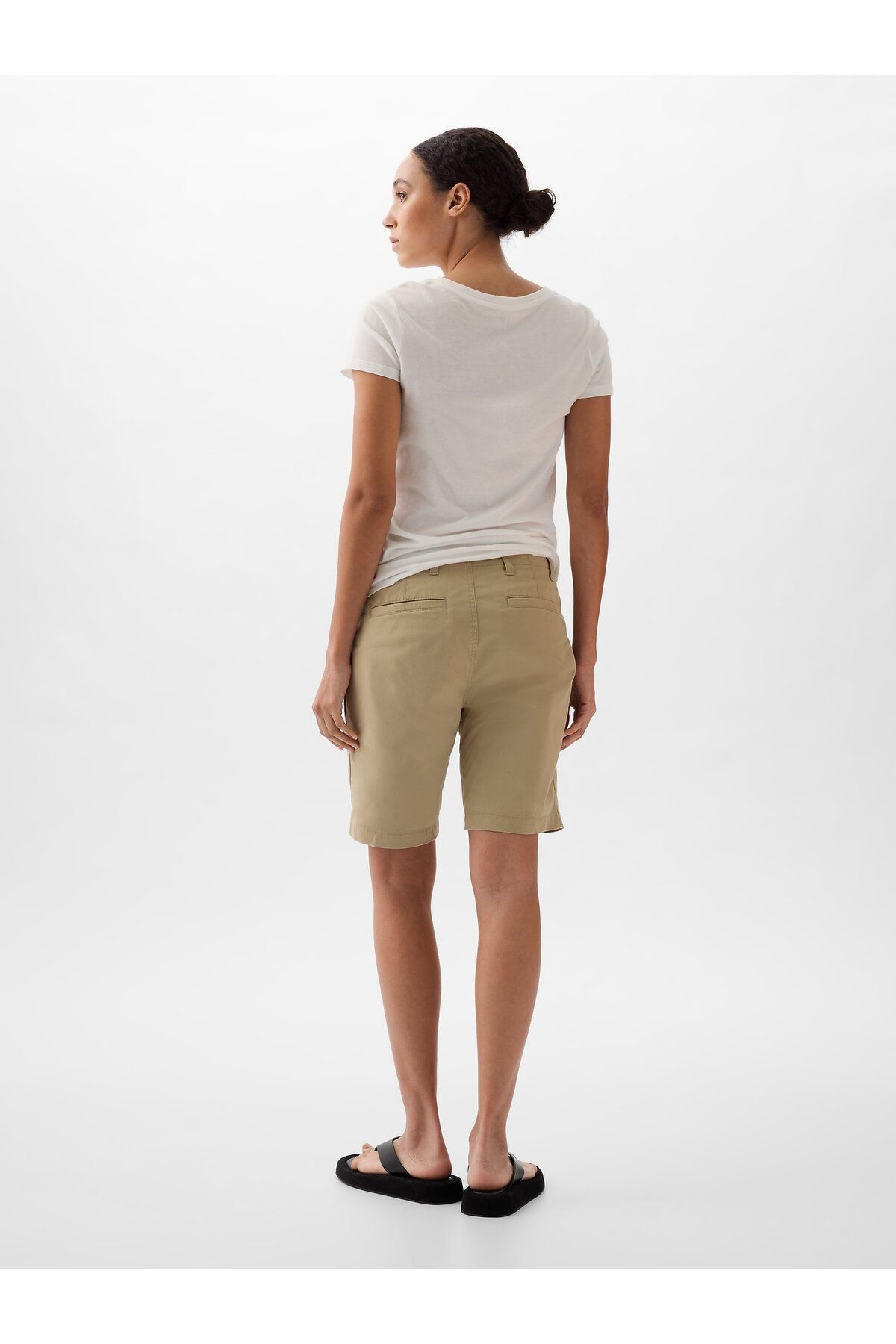GAP Kad n Bej Downtown Khaki Bermuda ort Fiyat Yorumlar Trendyol