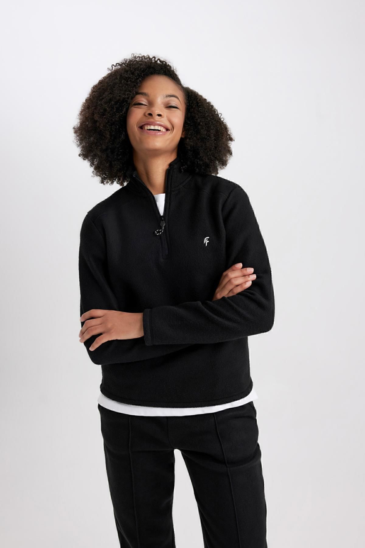 DeFacto-Bedrucktes Fleece-Sweatshirt mit Reißverschlusskragen und Standardpassform A4501ax23wn 4