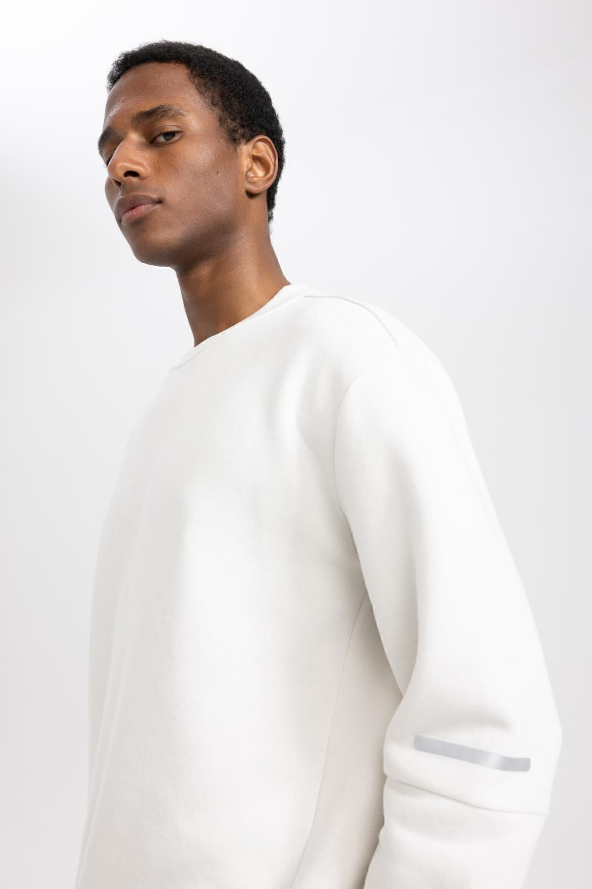 سویشرت مردانه بژ دفاکتو | Y4531AZ23AU اورجینال - تصویر 5