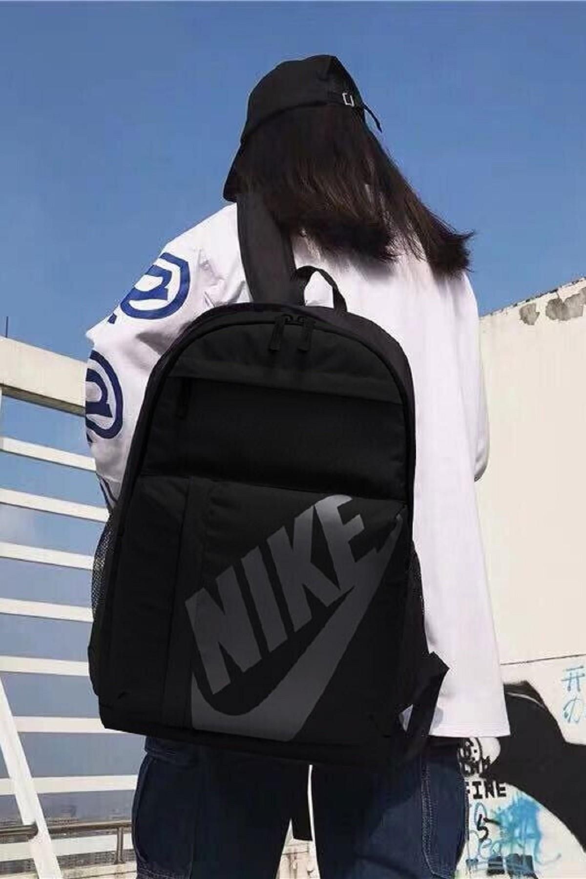 Nike elemental 25l hotsell