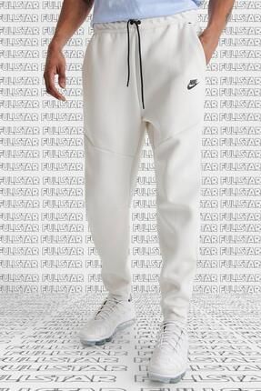 Nike Sportswear Tech Fleece Jogger Pants White E ofman Alt K r k Beyaz Fiyat Yorumlar Trendyol