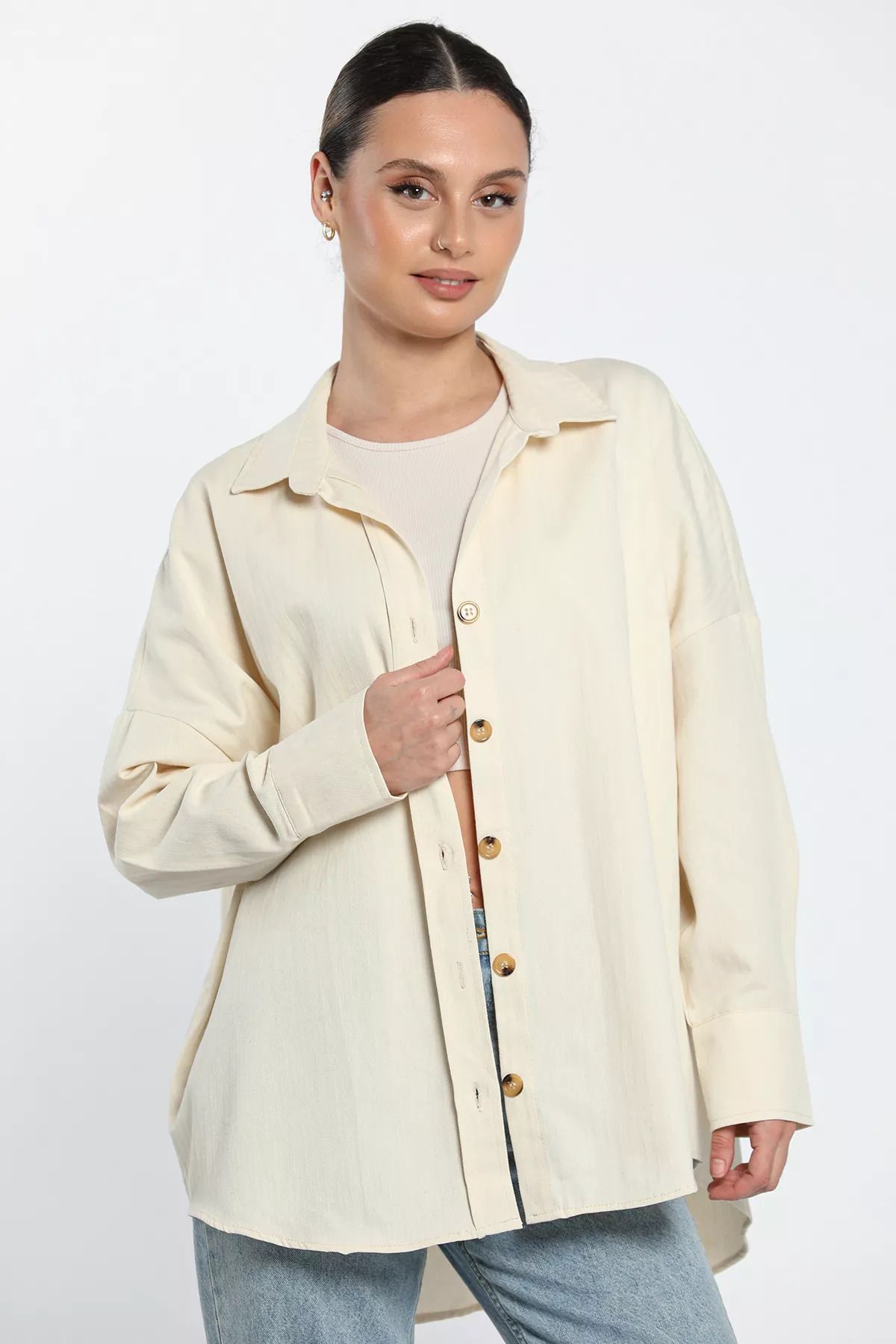GÜLSELİ Cămașă Oversize De Damă - Crem, Cu Model Femeie - S