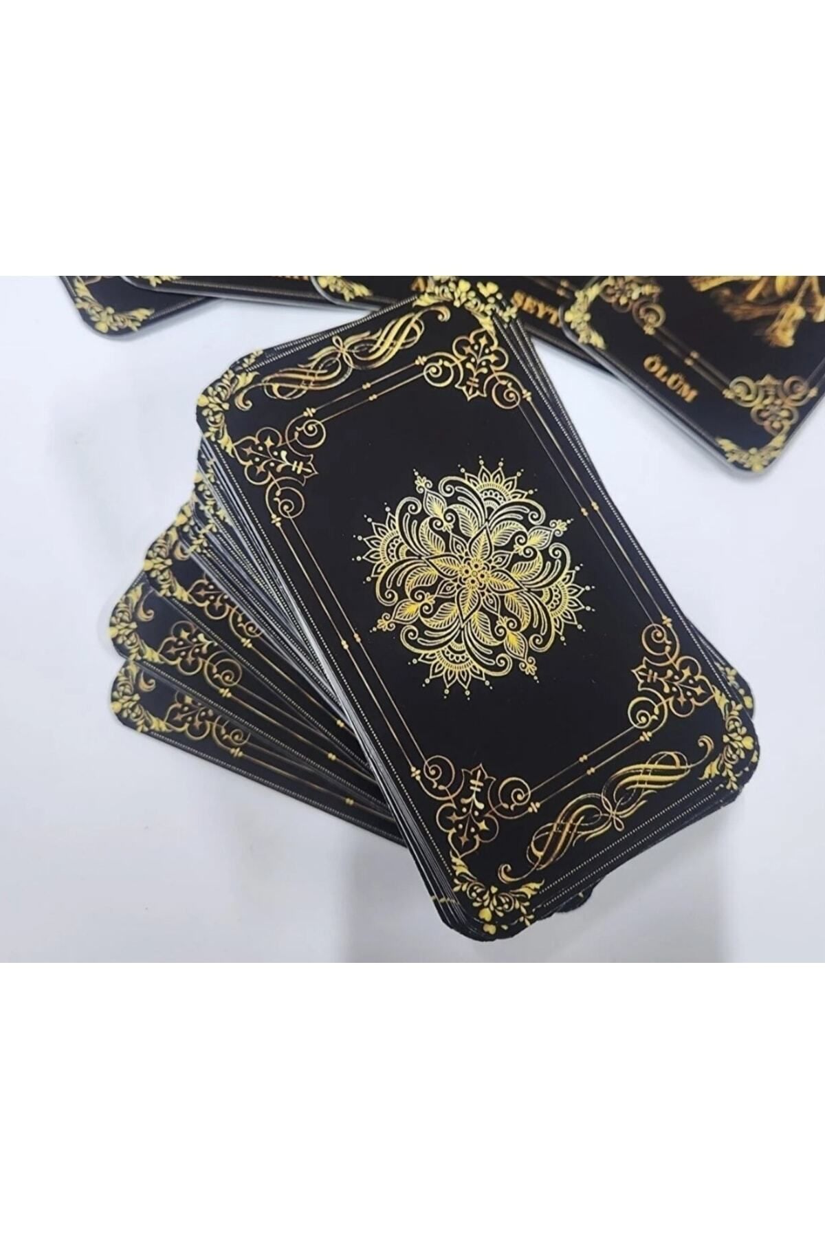 fırsatlar diyarı-Black & Gold Tarot Deck 4