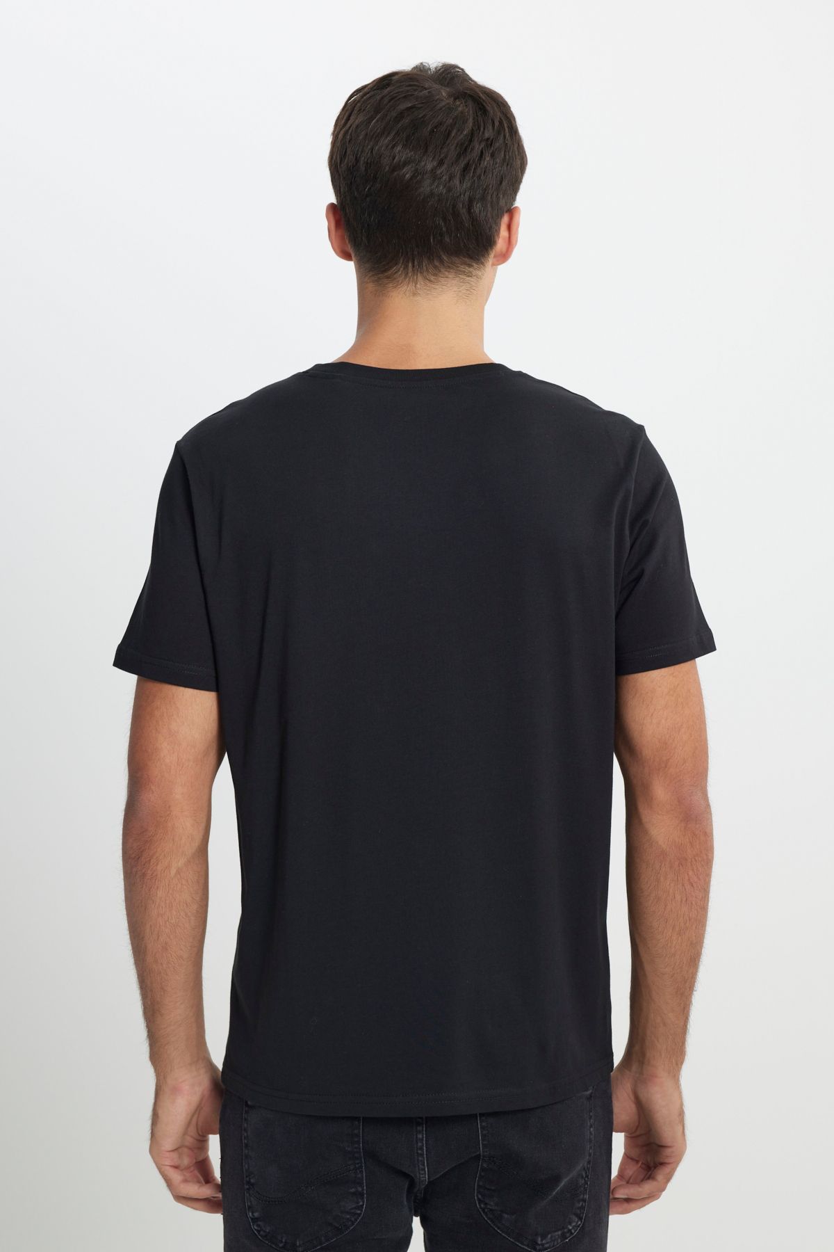 تی شرت مشکی مردانه سیاه به طور منظم مناسب یقه صفر طبیعی برش 100 ٪ log t shirt Lee