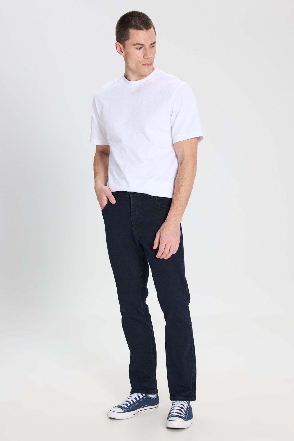 شلوار جین آبی مردانه تگزاس باریک و برش نرم کمر تیره انعطاف پذیر Wrangler