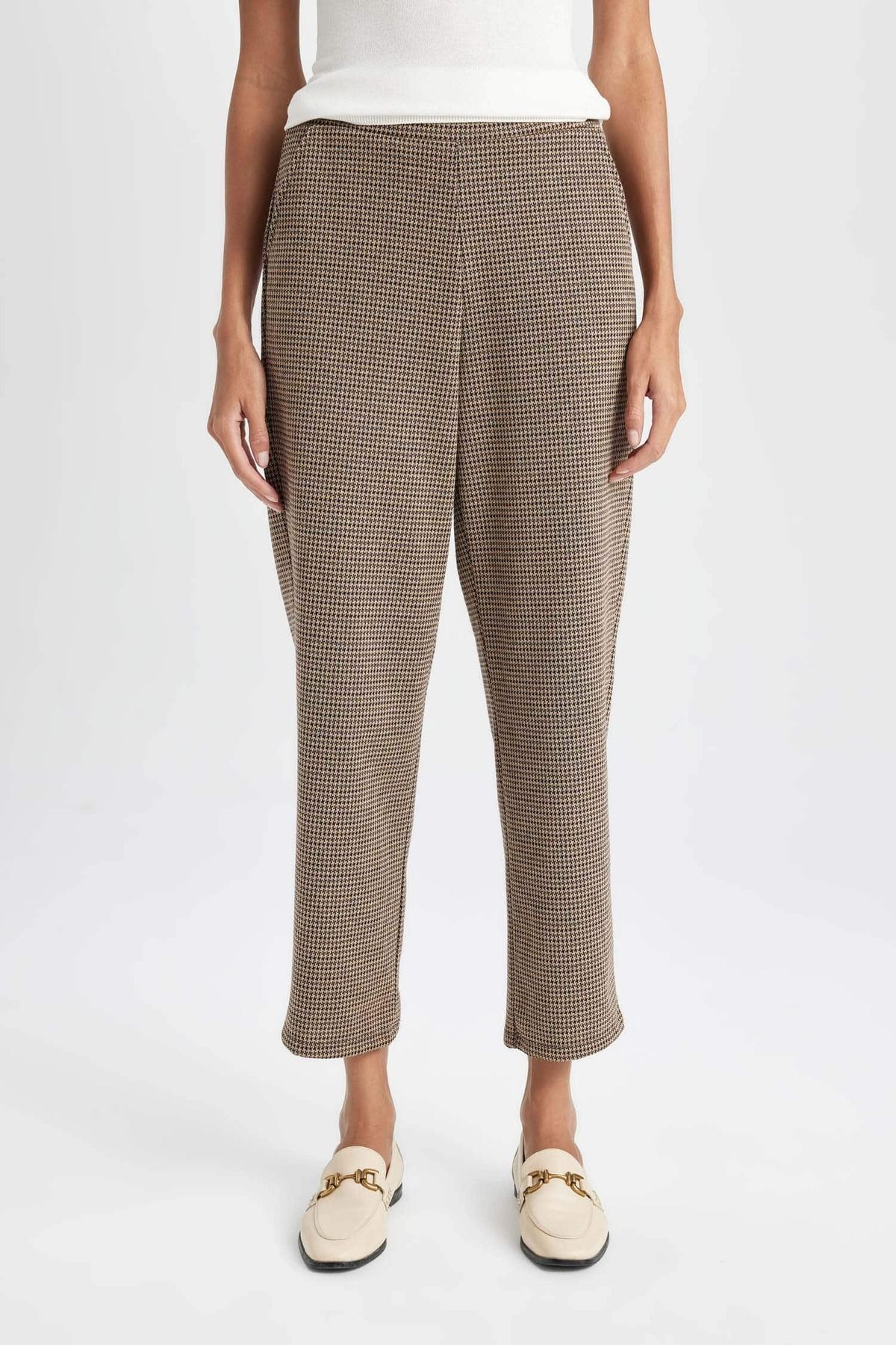 DeFacto-Houndstooth Pattern Joggers with Pockets 4
