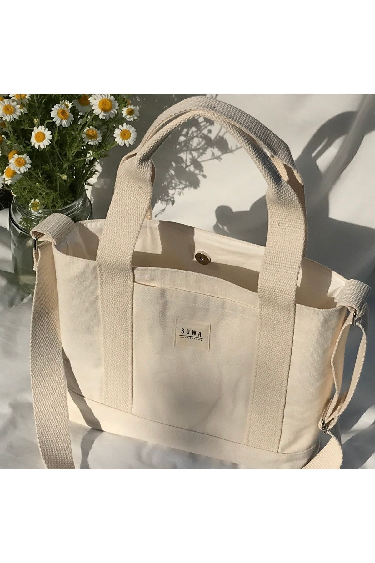 https://cdn.dsmcdn.com/ty1554/product/media/images/ty1554/prod/QC/20240918/09/6ca51019-136f-3fcf-83c3-23f8160777ee/1_org_zoom.jpg