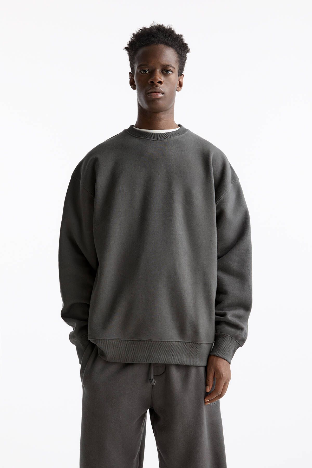 Pull & Bear-Jogger pantolon ve sweatshirt eşofman takımı 3
