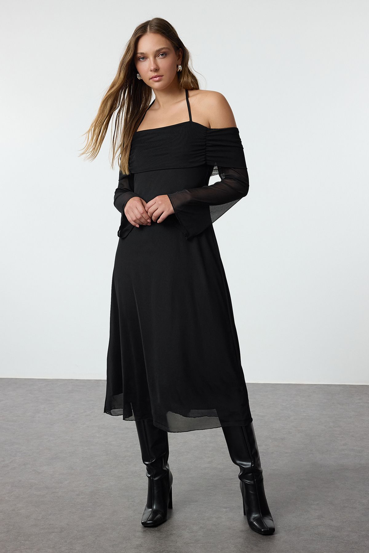 Trendyol Collection-Sukienka dzianinowa midi - czarna, proste sznurowanie, Twoaw25el00362 2